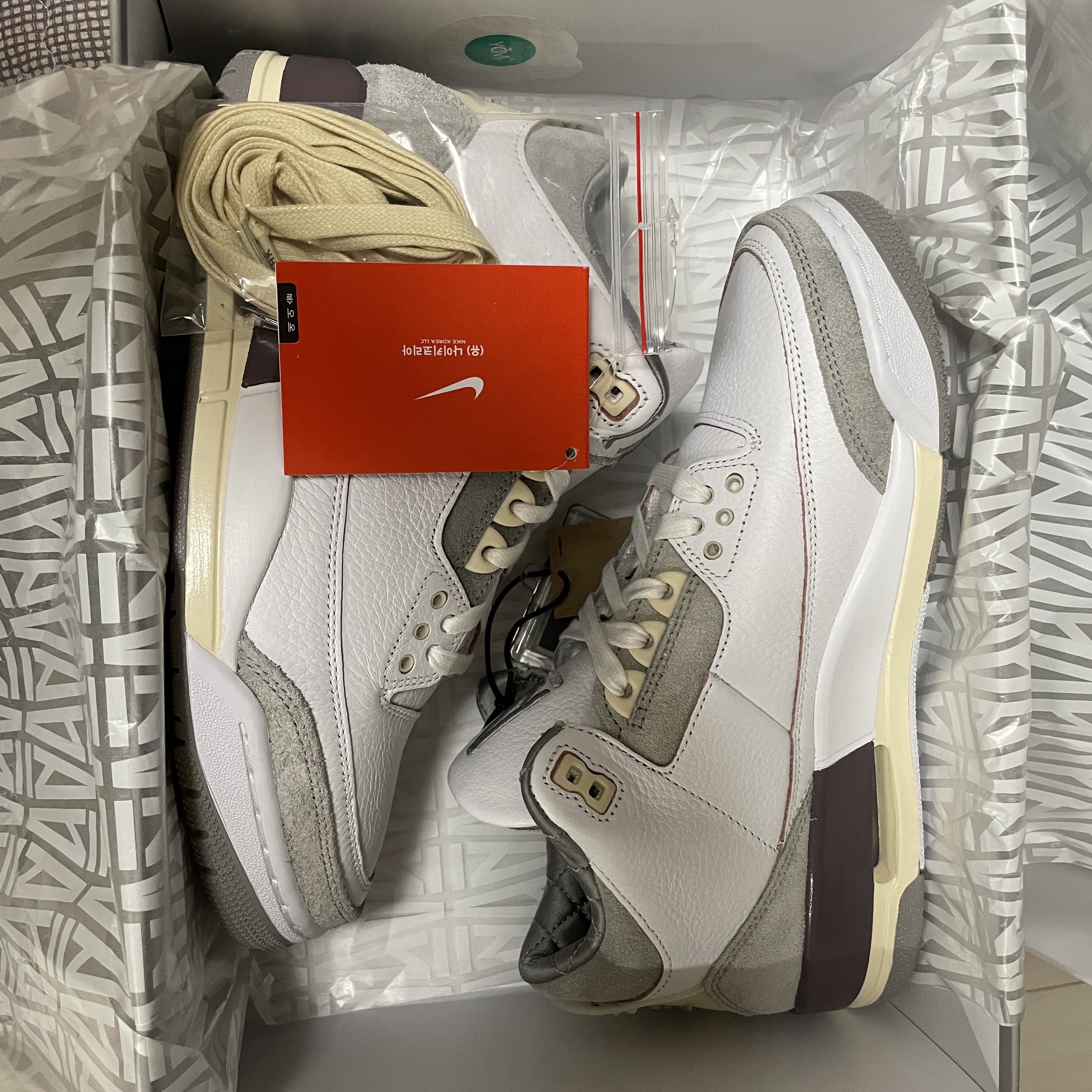 Nike x Sacai VaporWaffle Sesame and Blue Void, Jordan 11 Retro Win Like 82 UNC 착용 스타일 - 5