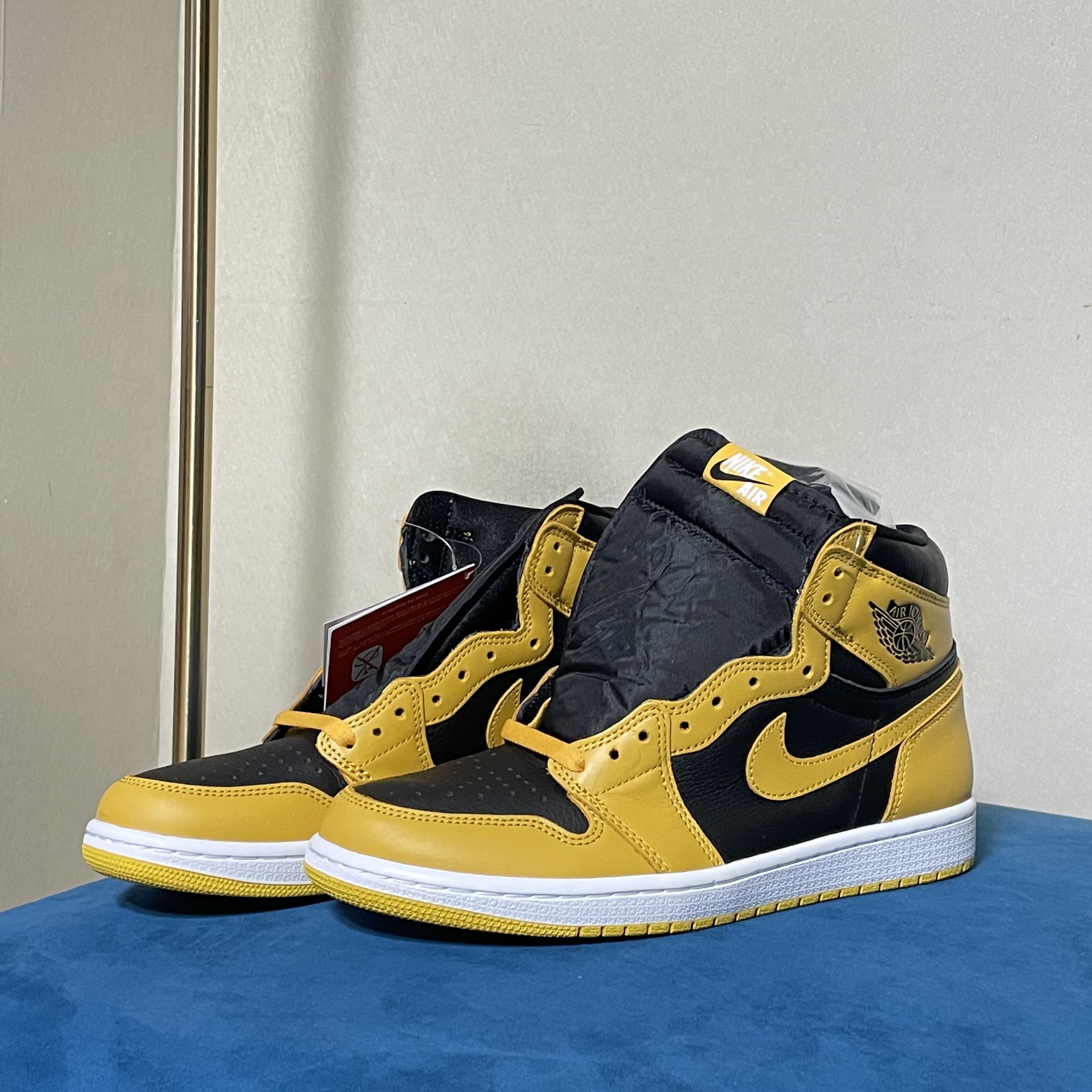 Jordan 1 Retro High OG Pollen 착용 스타일