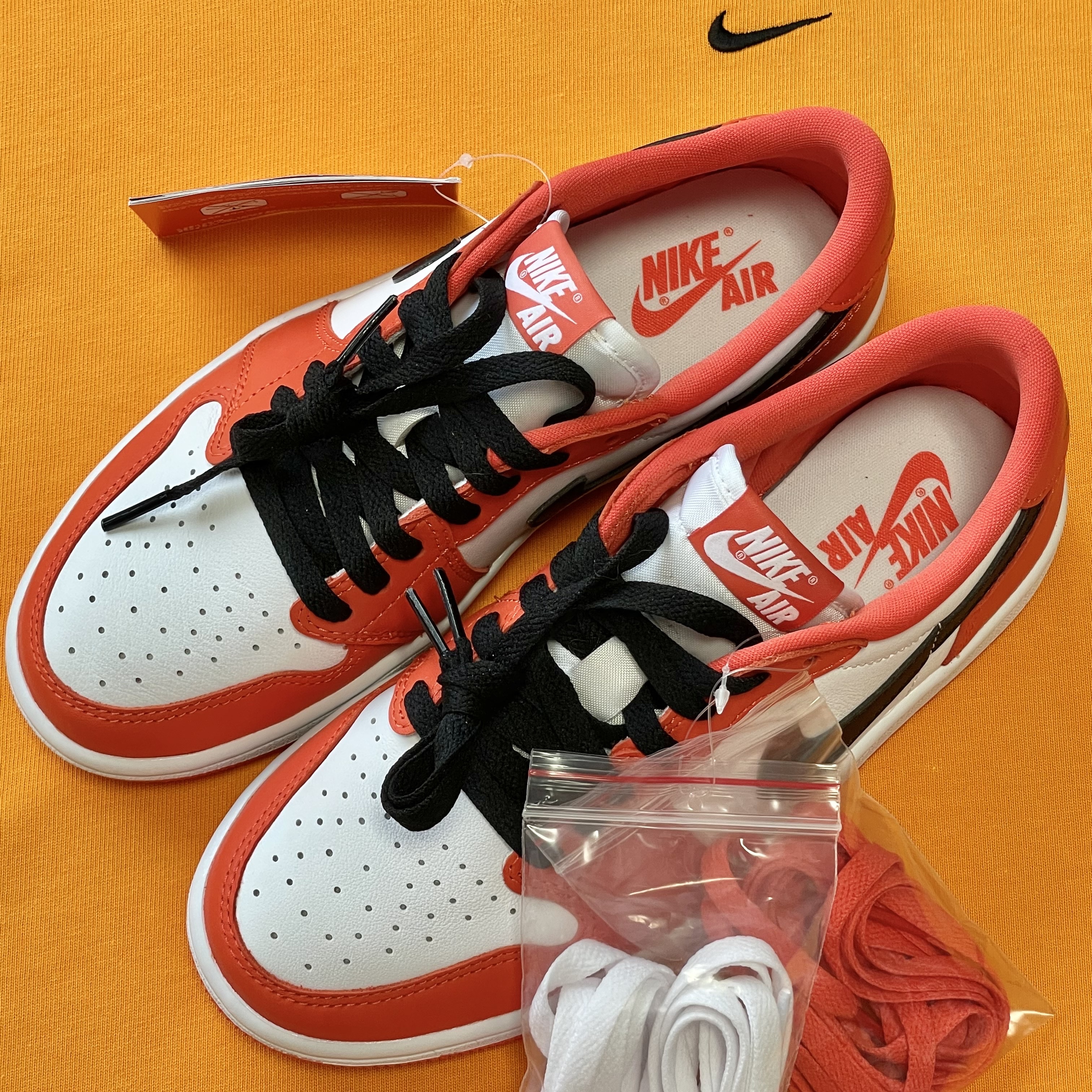 Jordan 1 Low OG Starfish, (W) Jordan 1 Low OG Starfish 착용 스타일