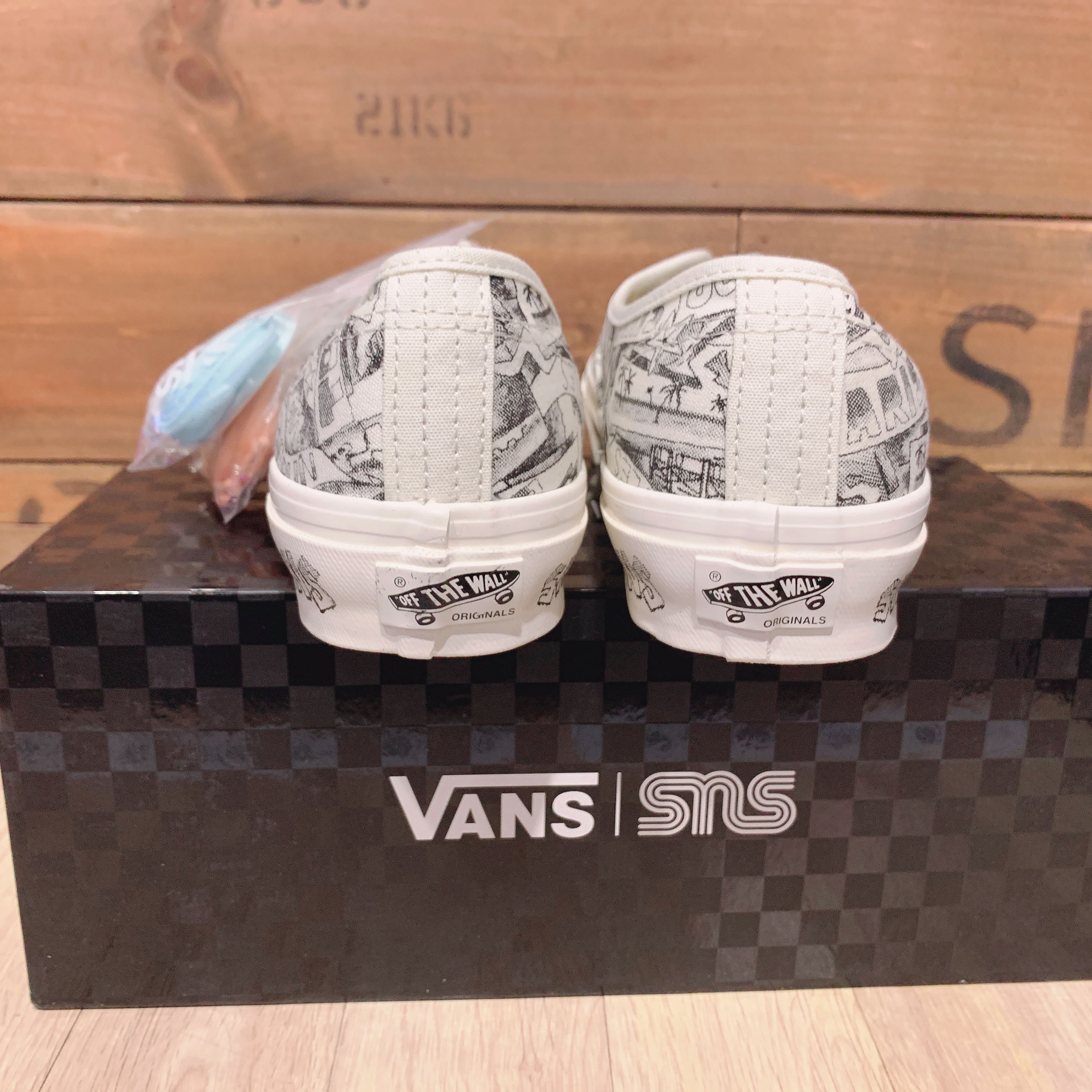 Vans Vault x SNS OG Authentic LX Marshmallow 착용 스타일 - 3