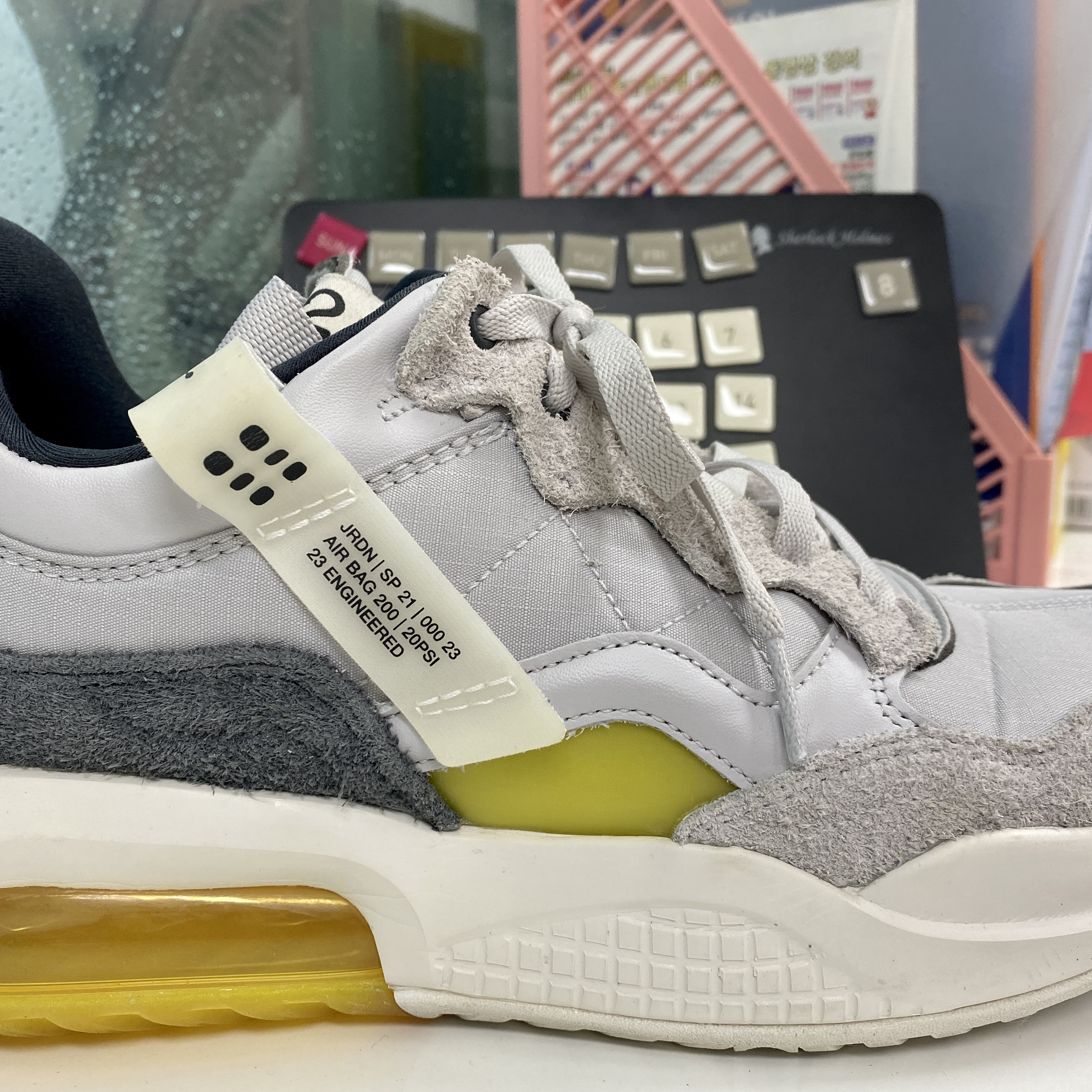 Jordan MA2 Vast Grey 착용 스타일 - 4
