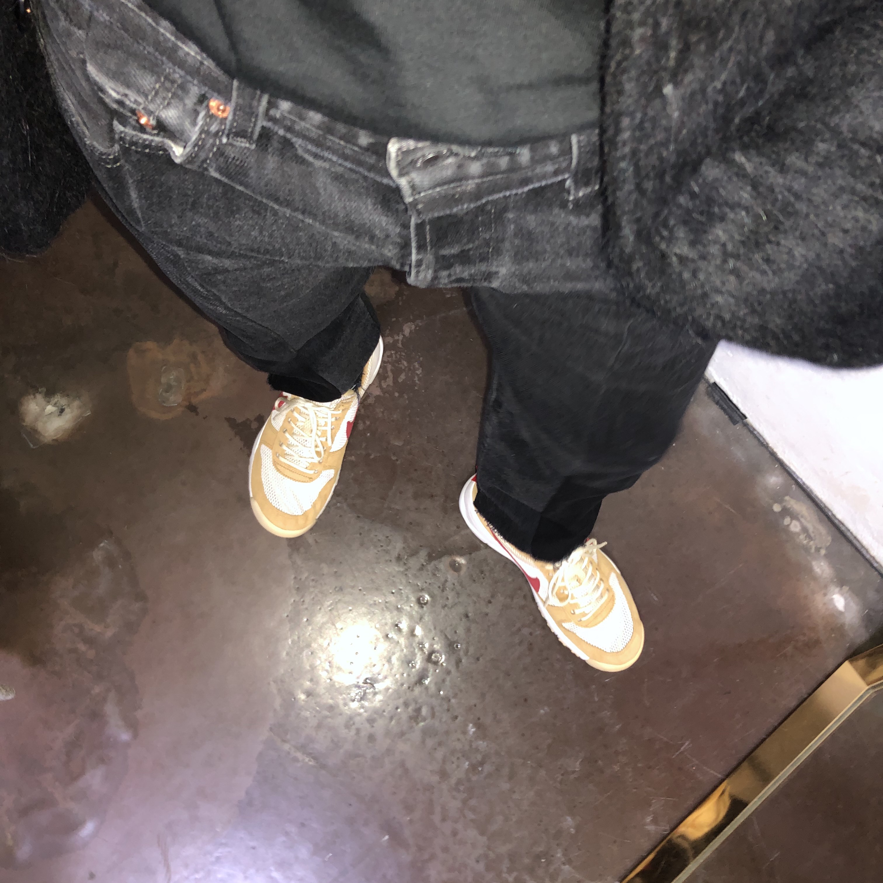 Nike x Tom Sachs Mars Yard Shoe 1.0 Space Camp 착용 스타일 - 3
