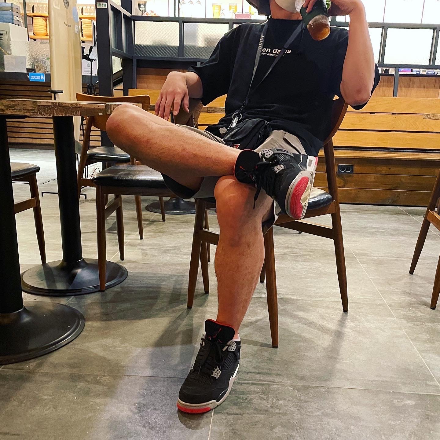 Jordan 4 Retro Bred 2019 착용 스타일