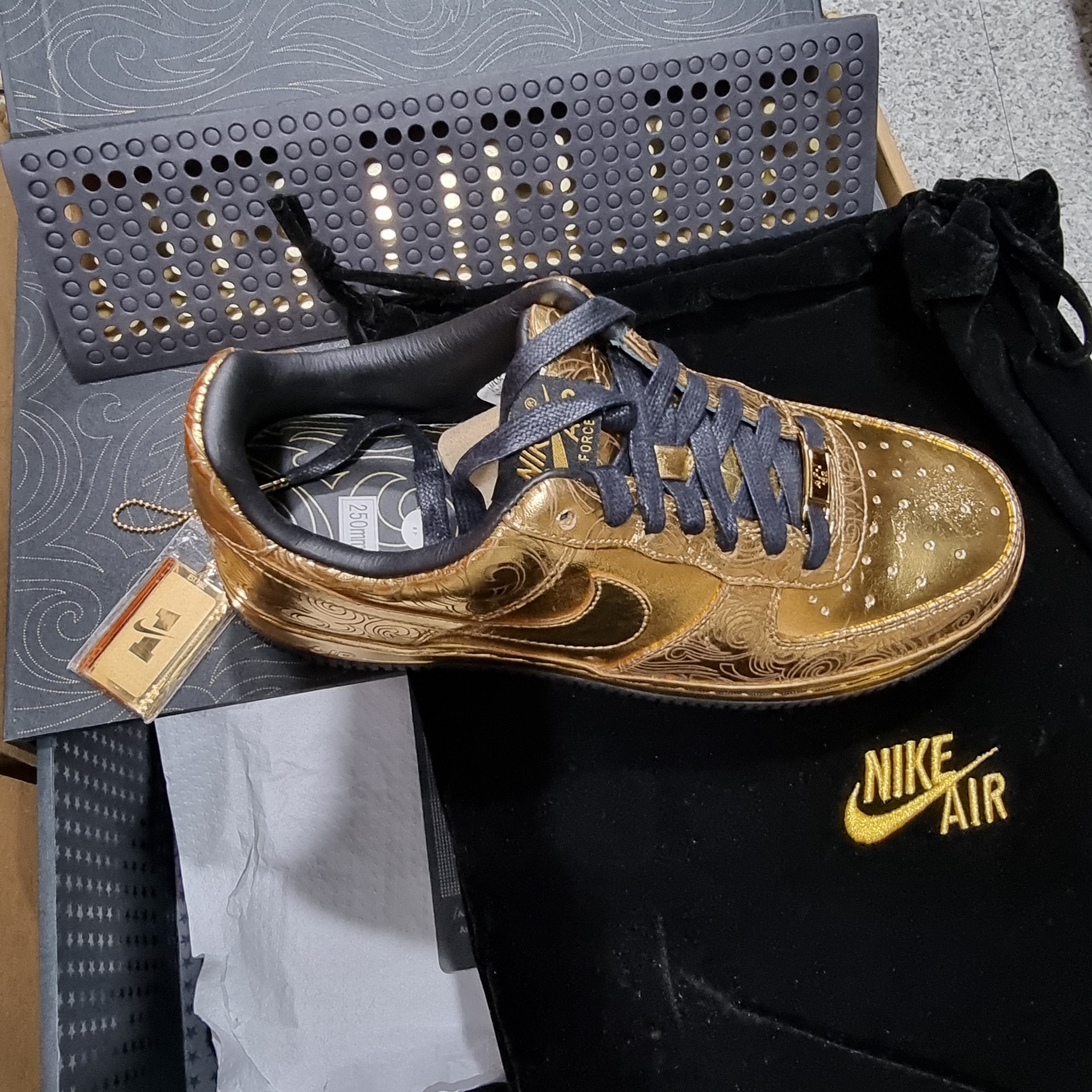 Nike Air Force 1 Low Closing Ceremonies (Beijing) 착용 스타일 - 1