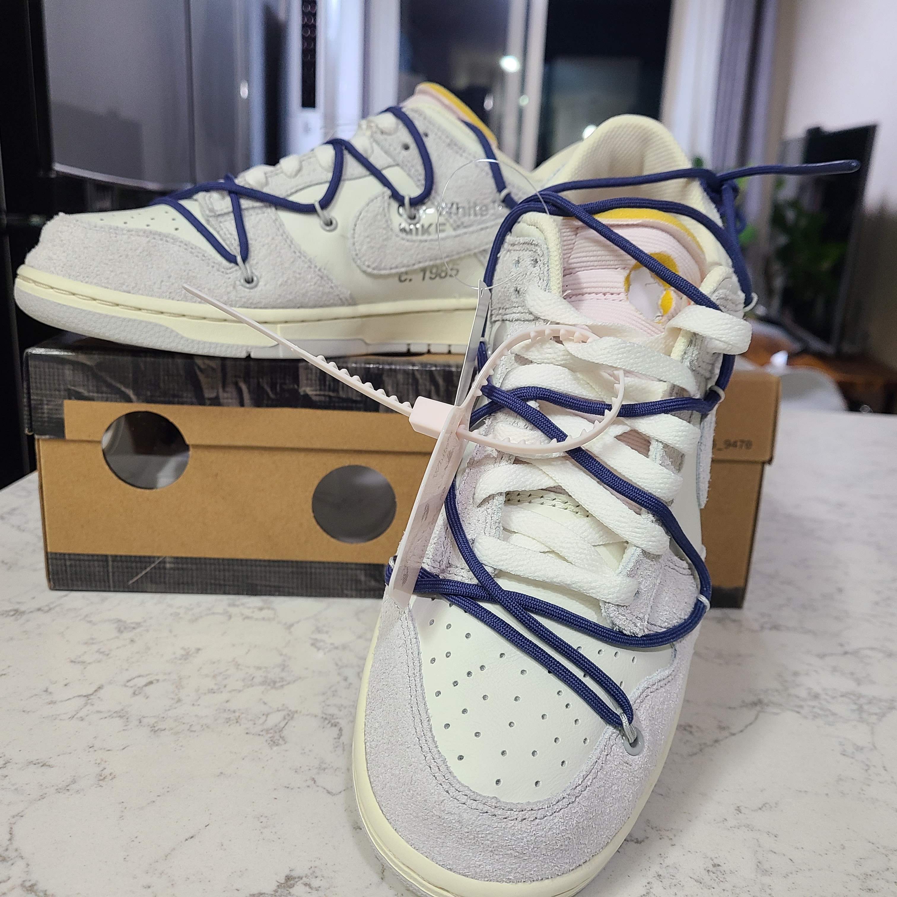 Nike x Off-White Dunk Low The 50 - Lot 18 착용 스타일