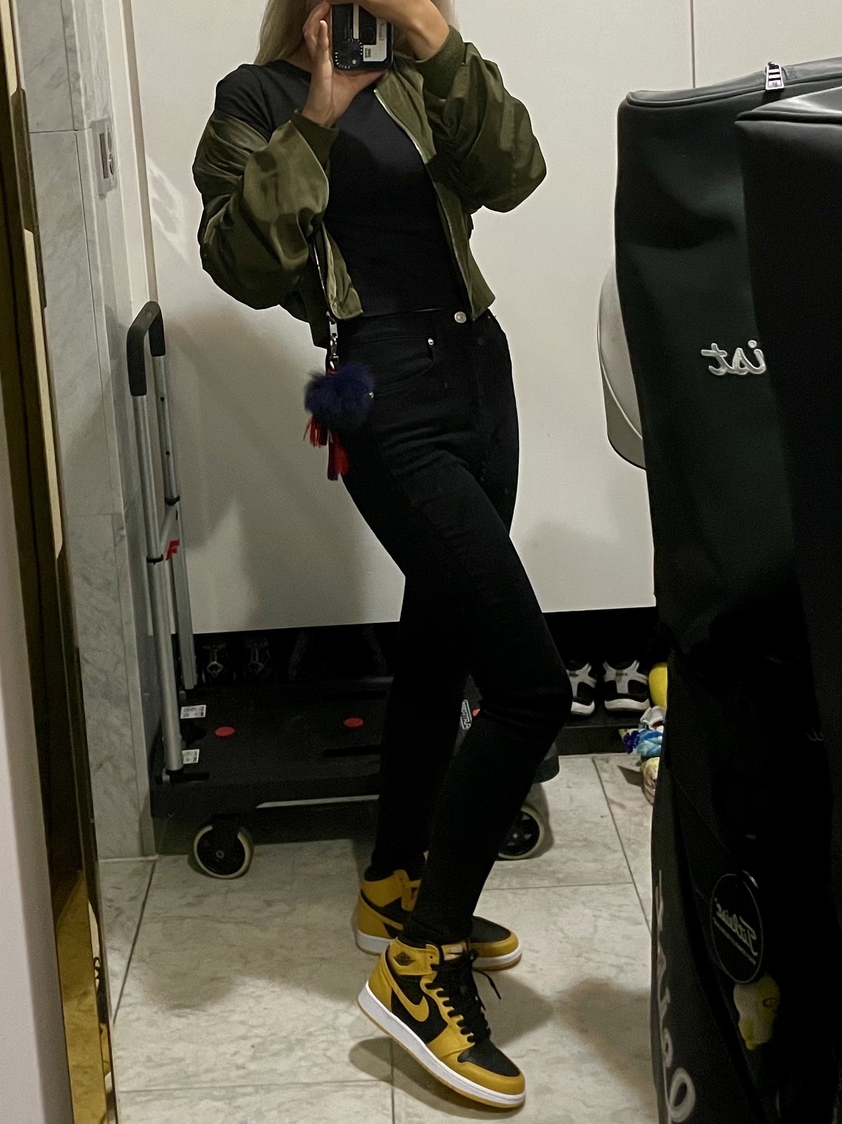 (GS) Jordan 1 Retro High OG Pollen, Jordan 1 Retro High OG Pollen 착용 스타일