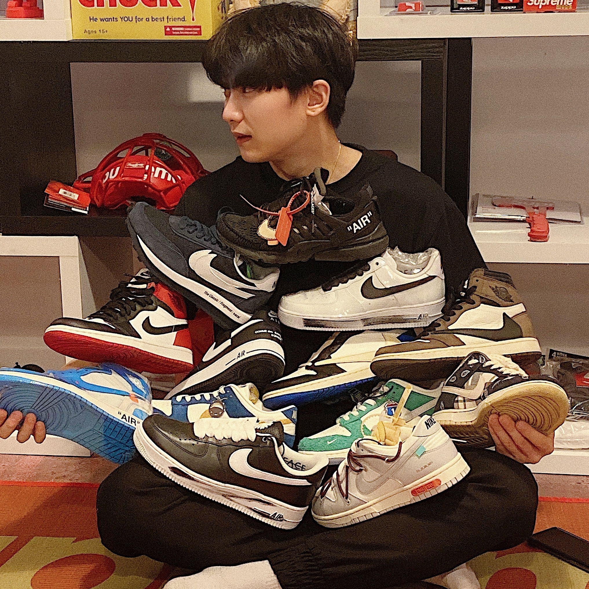 Jordan 1 Retro Black Toe 2013, Nike x Sacai x Fragment LDWaffle Blackened Blue 착용 스타일