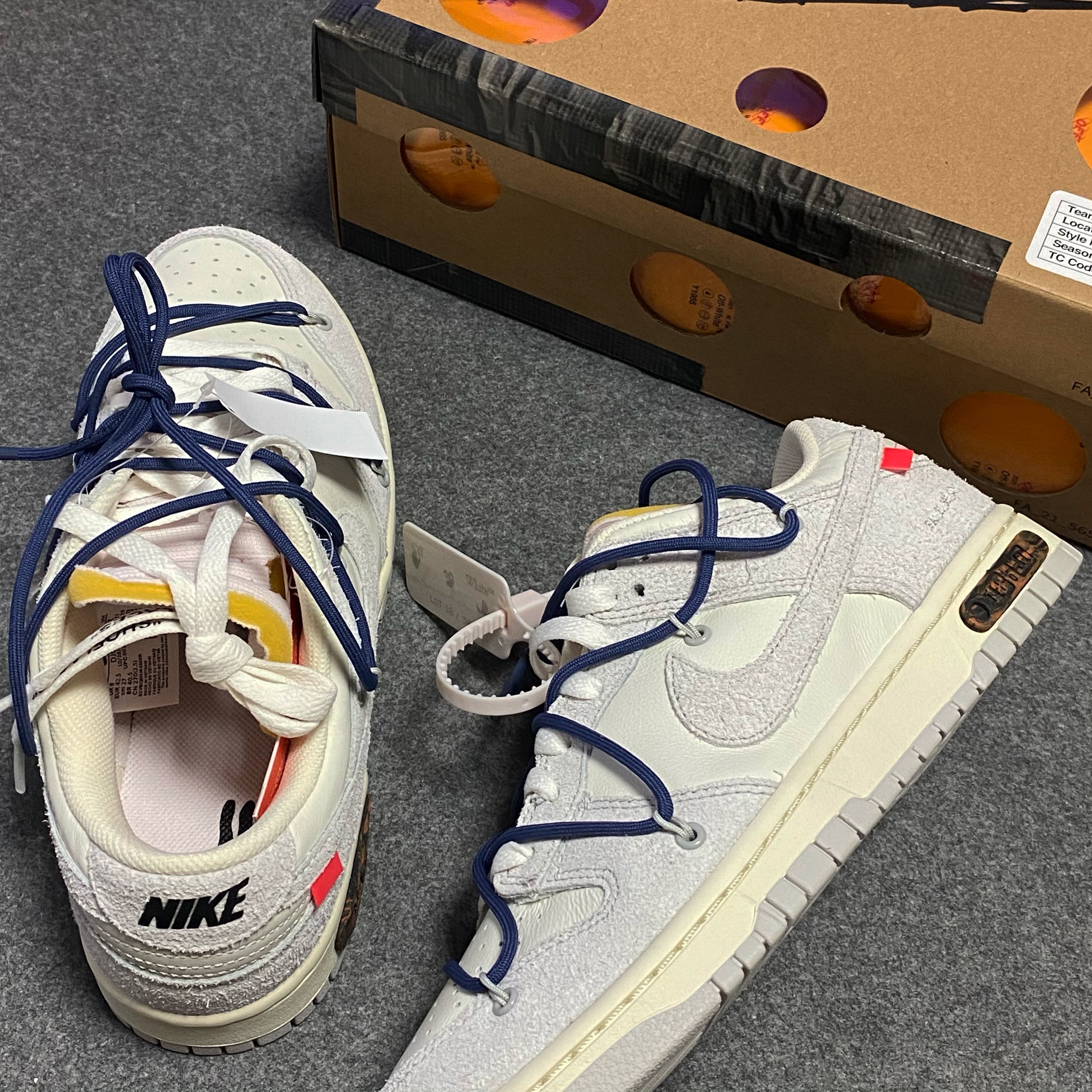 Nike x Off-White Dunk Low The 50 - Lot 18 착용 스타일