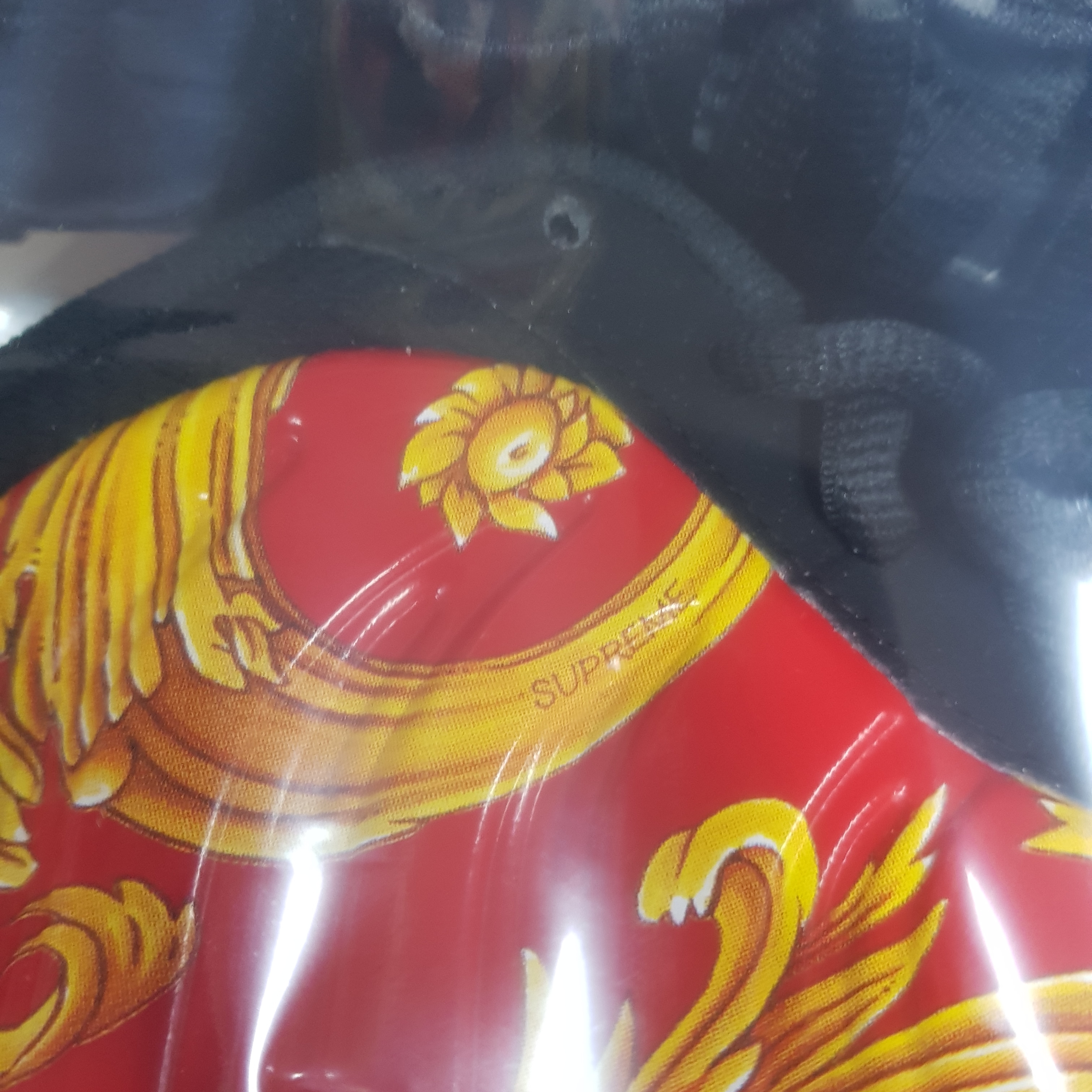 Nike x Supreme Air Foamposite One Red 착용 스타일 - 2