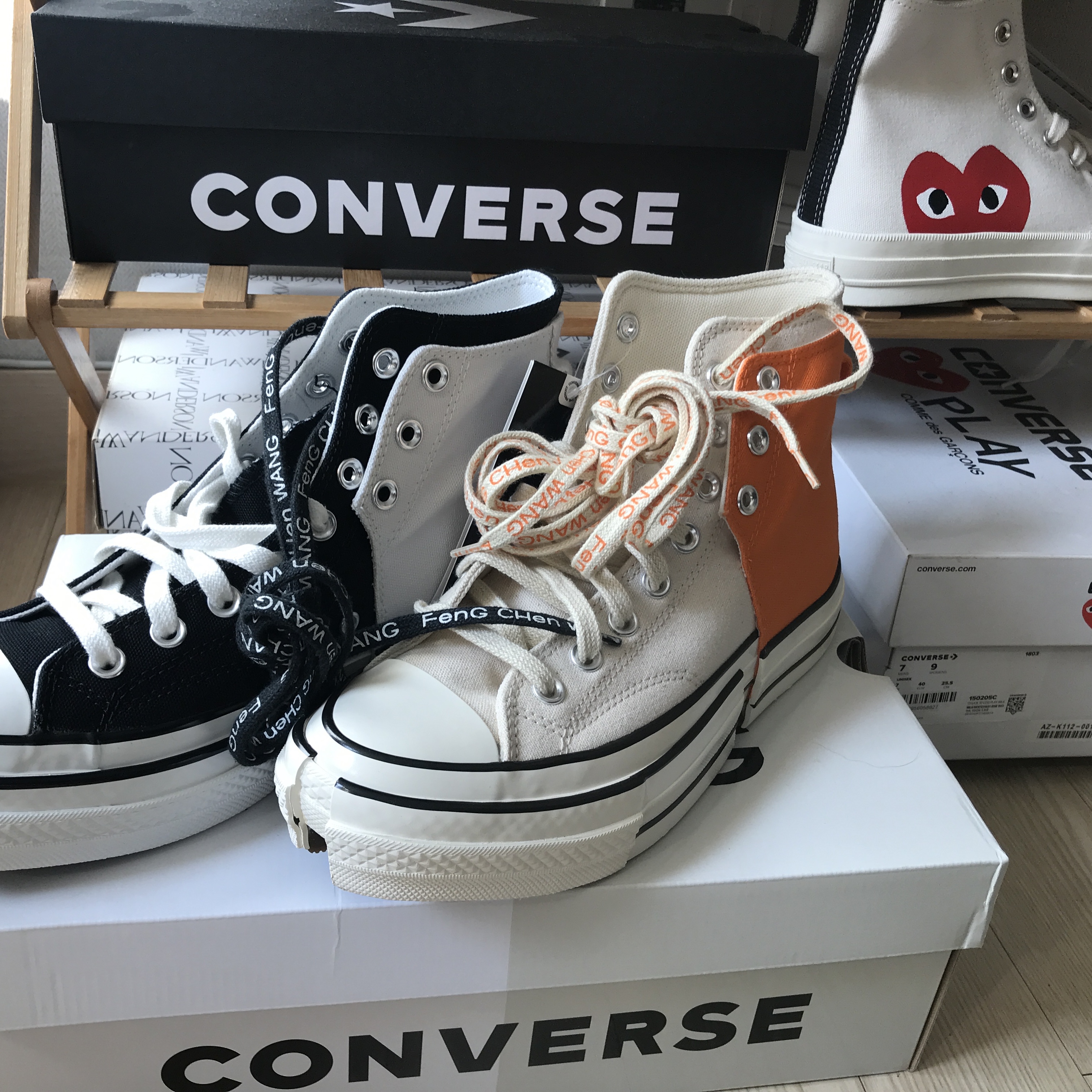 Converse x Feng Chen Wang Chuck 70 2-in-1 Natural Ivory Black, Converse x Feng Chen Wang Chuck 70 2-in-1 Persimmon Orange 착용 스타일 - 1