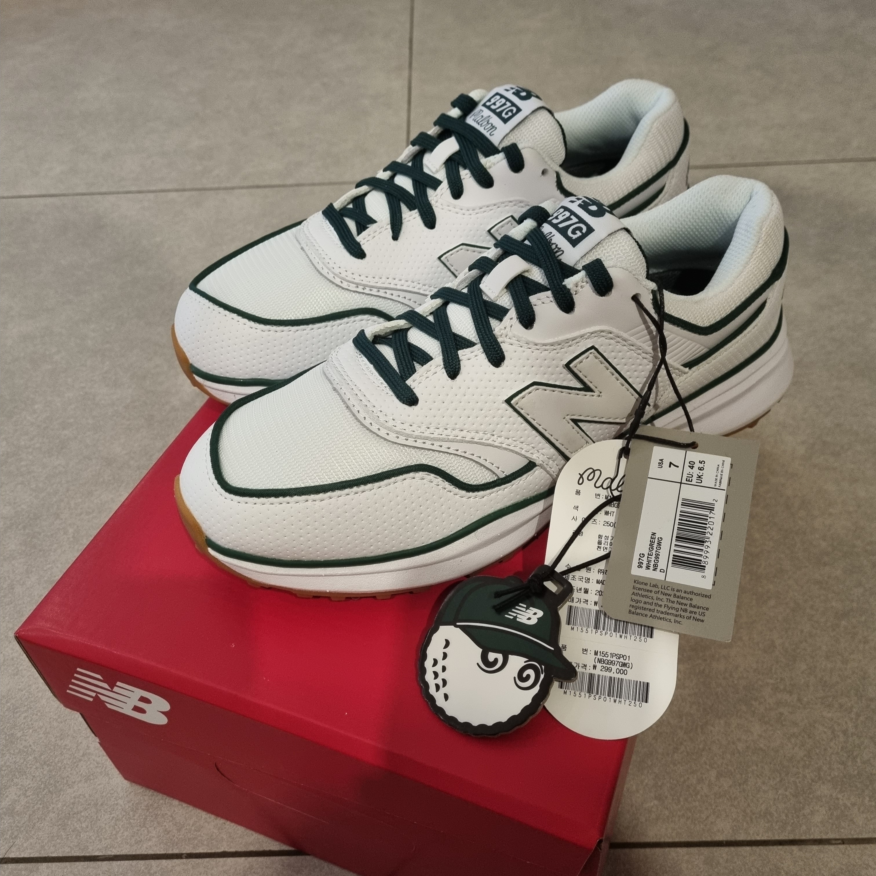 New Balance x Malbon 997 Golf White Green 착용 스타일 - 1