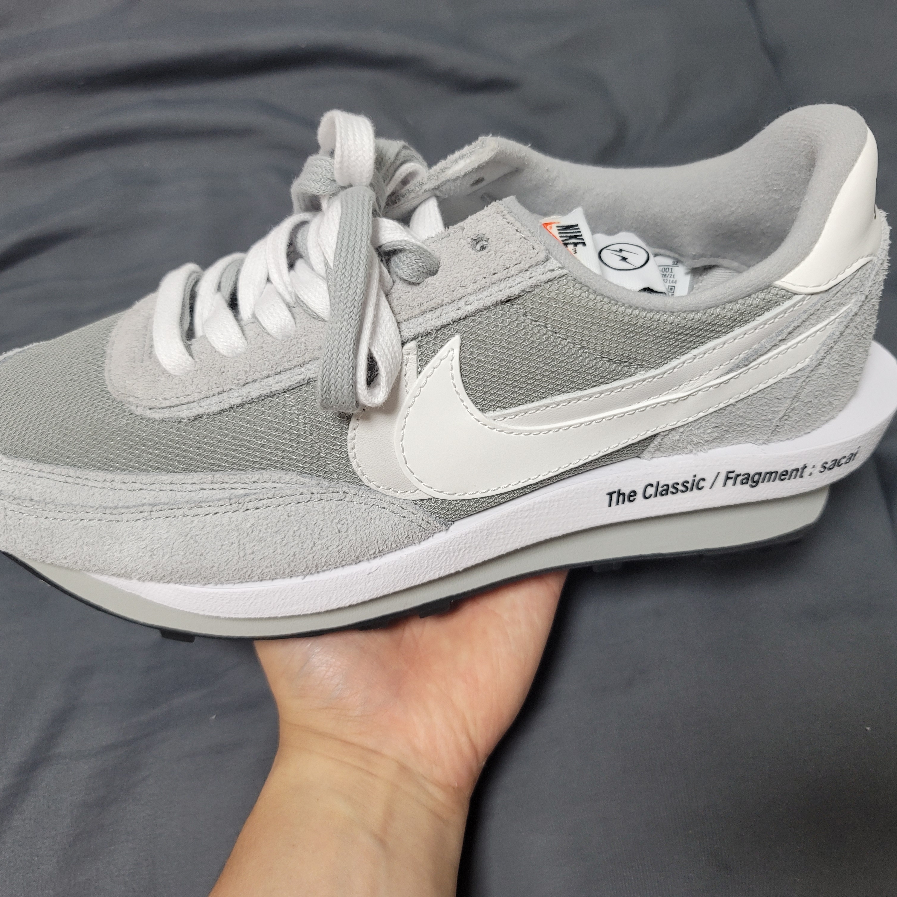 Nike x Sacai x Fragment LDWaffle Light Smoke Grey 착용 스타일 - 1