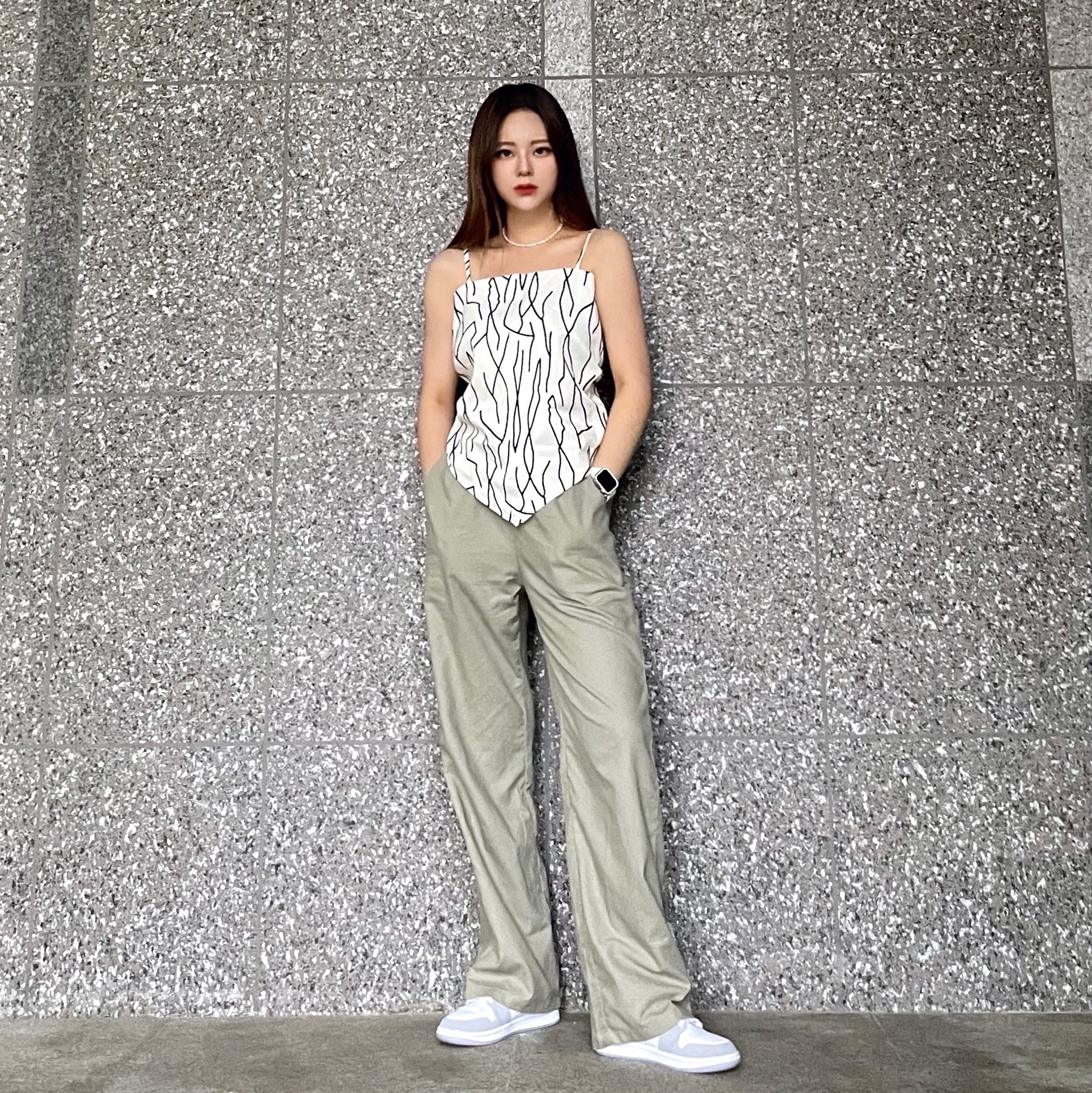 (W) Jordan 1 Mid Wolf Grey 착용 스타일 - 2