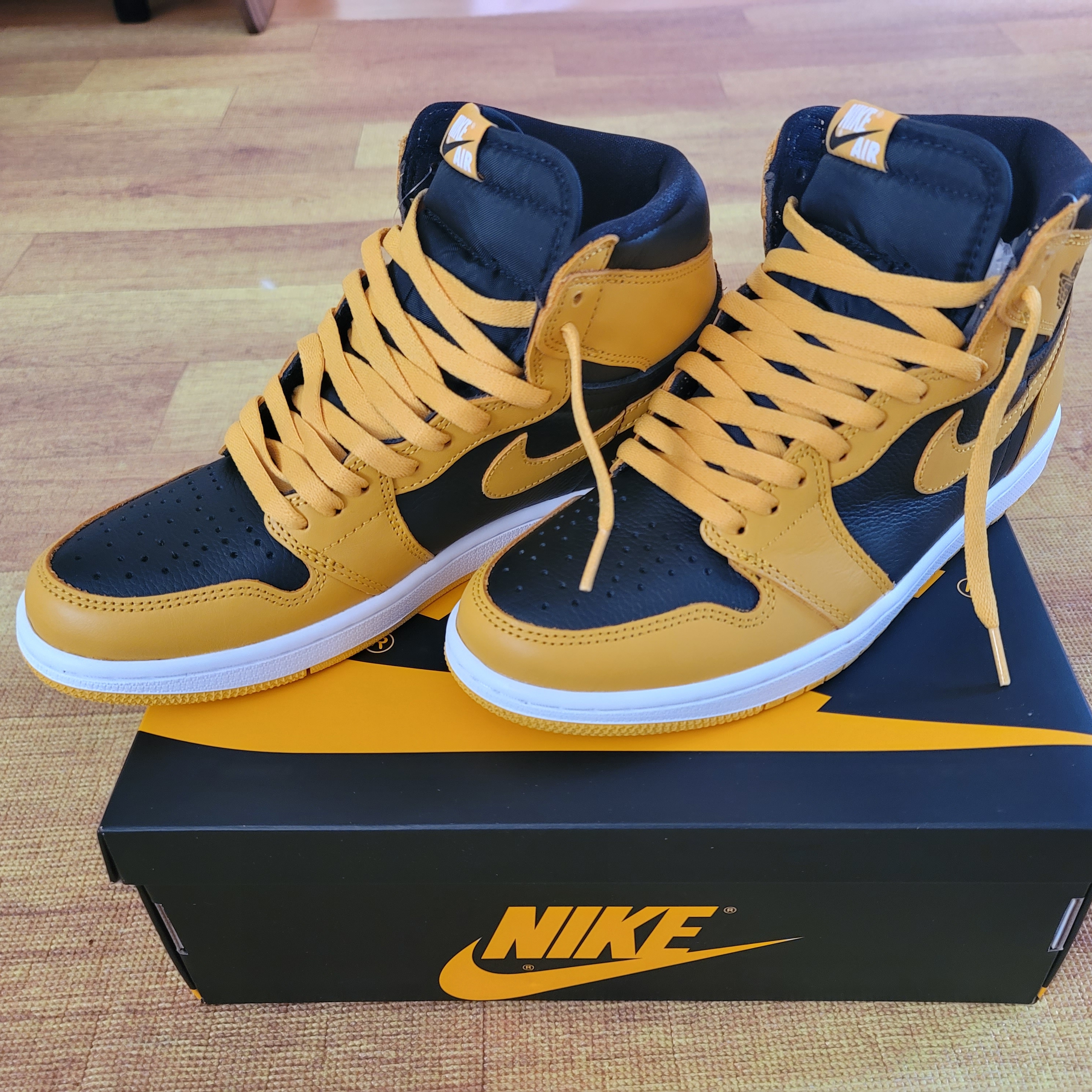Jordan 1 Retro High OG Pollen 착용 스타일