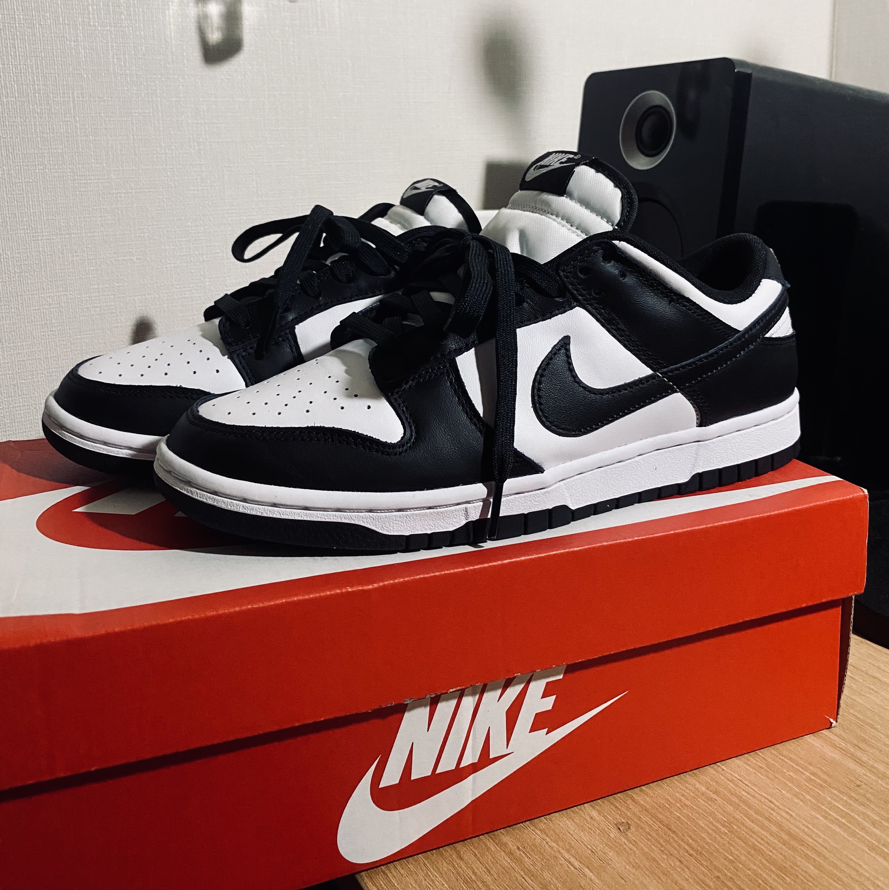 Nike Dunk Low Retro Black 착용 스타일 - 2