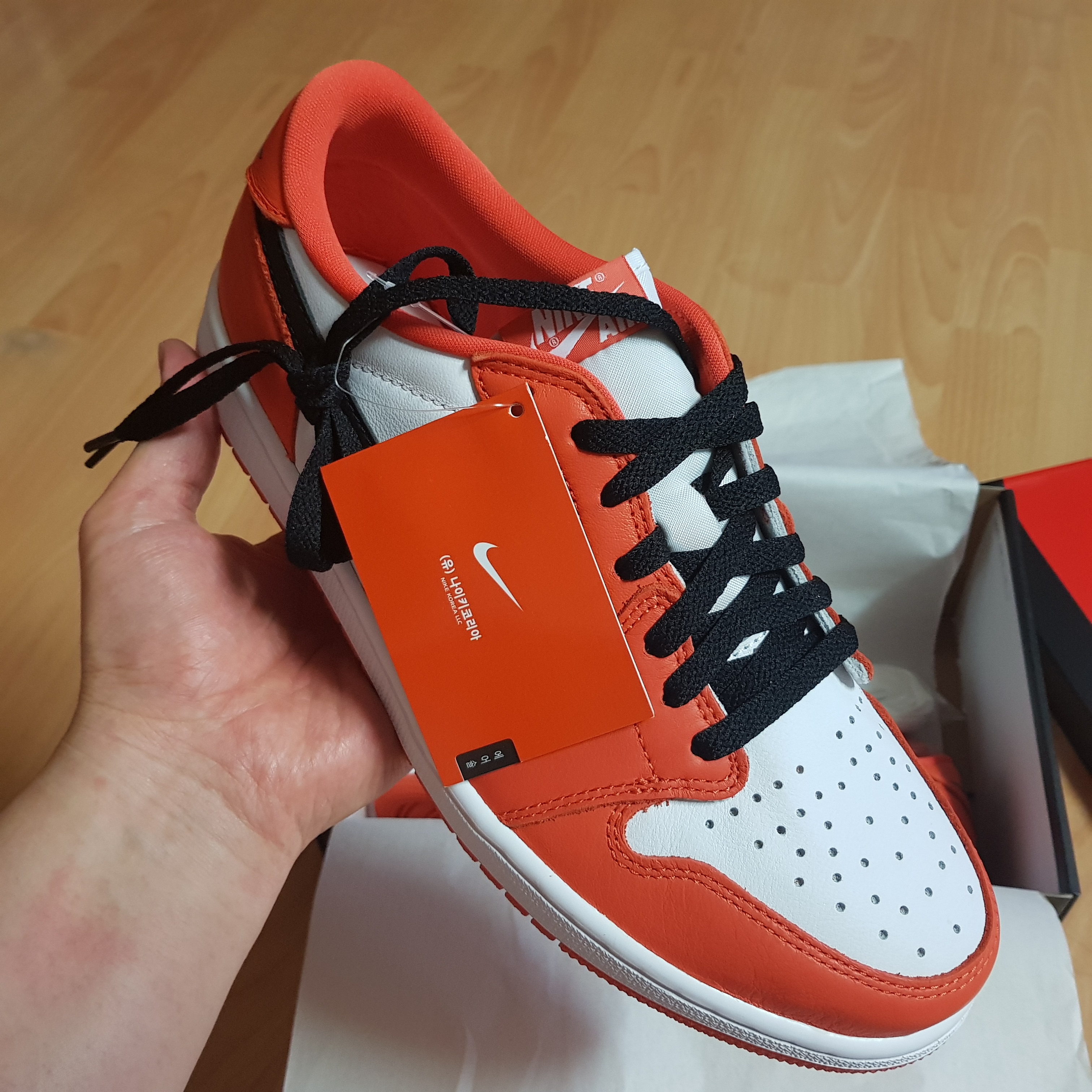 Jordan 1 Low OG Starfish 착용 스타일 - 3