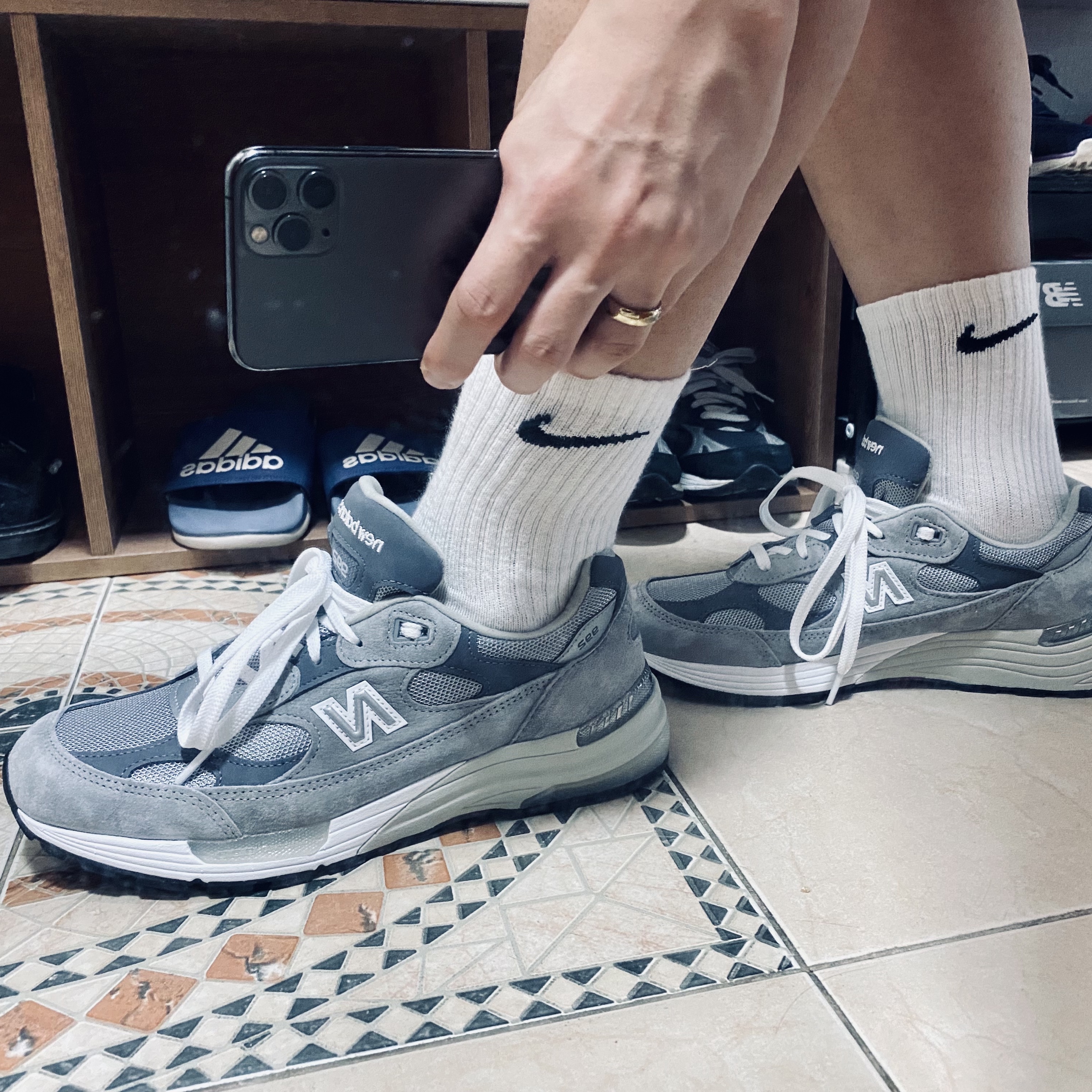 New Balance 992 Made in USA Grey - D Standard 착용 스타일 - 1