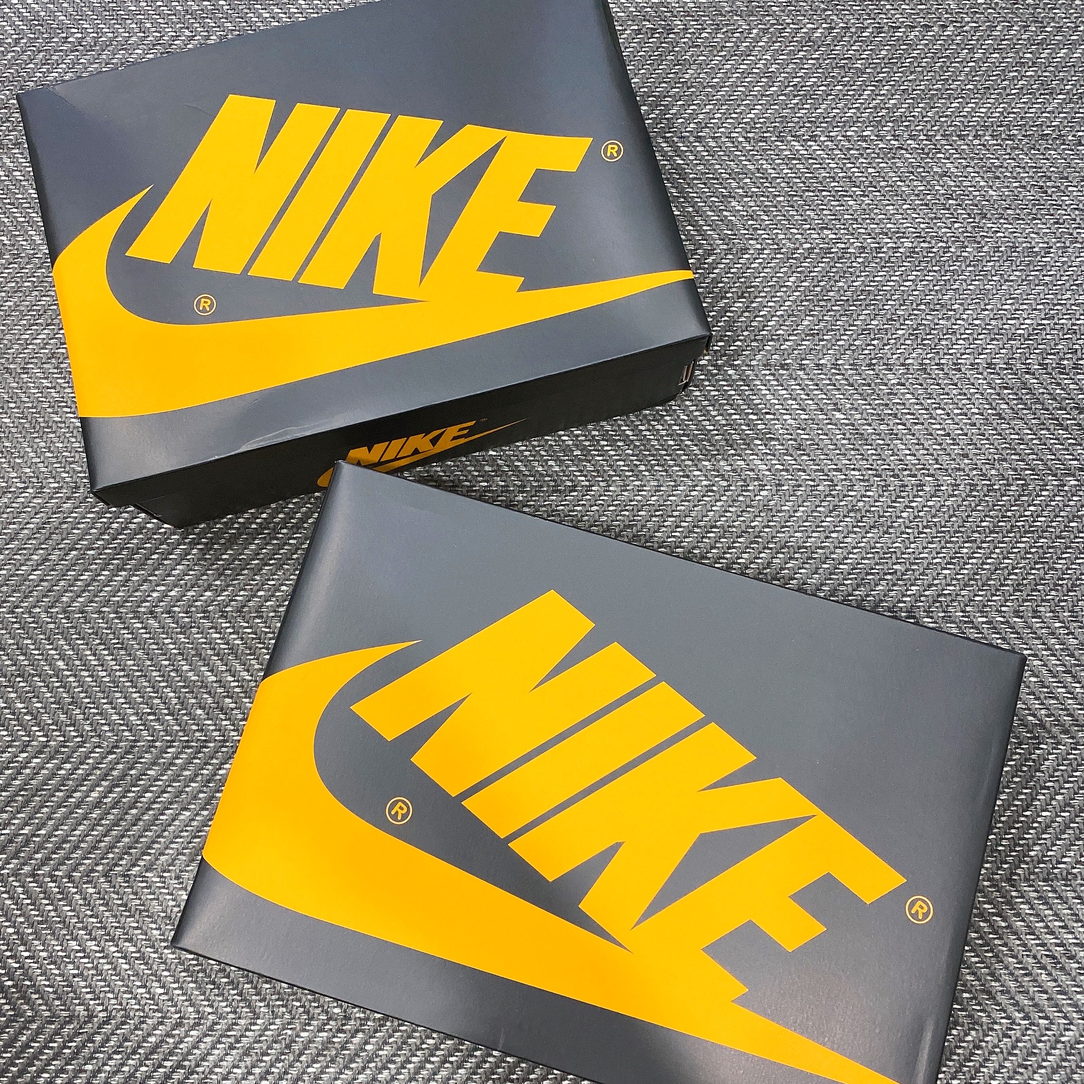 Jordan 1 Retro High OG Pollen 착용 스타일 - 1