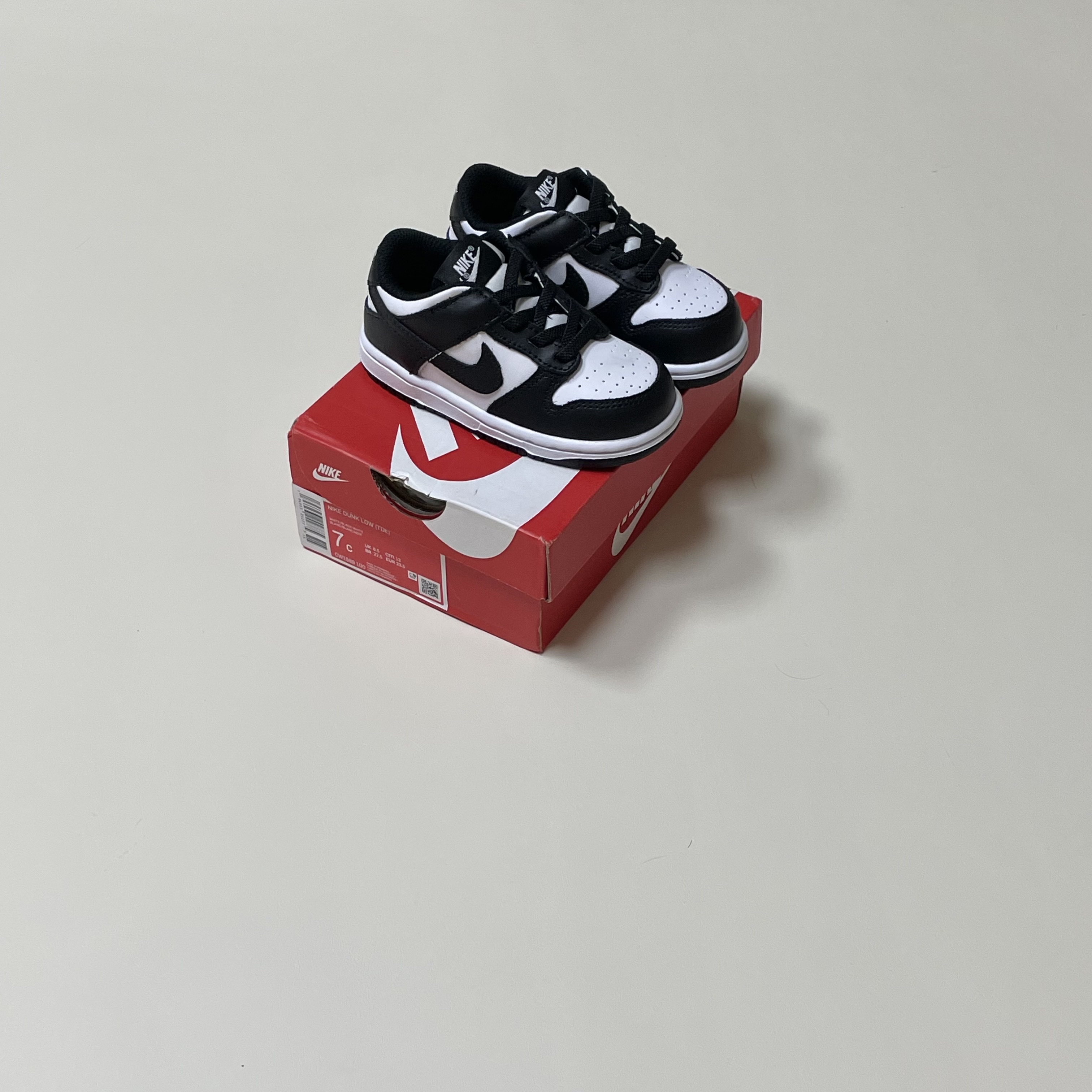(TD) Nike Dunk Low Black, (W) Nike Dunk Low Black 착용 스타일 - 1