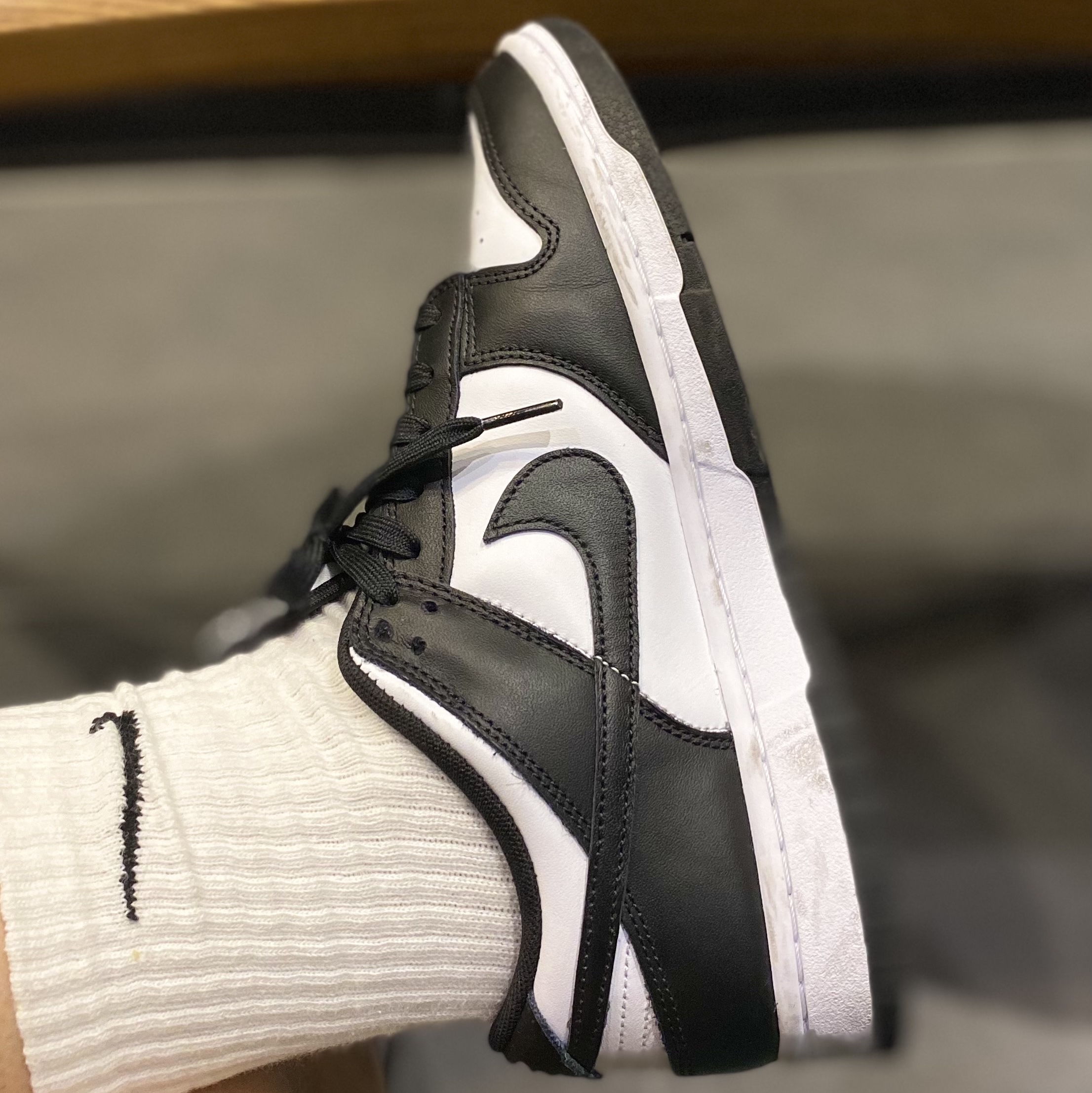 Nike Dunk Low Retro Black 착용 스타일 - 4