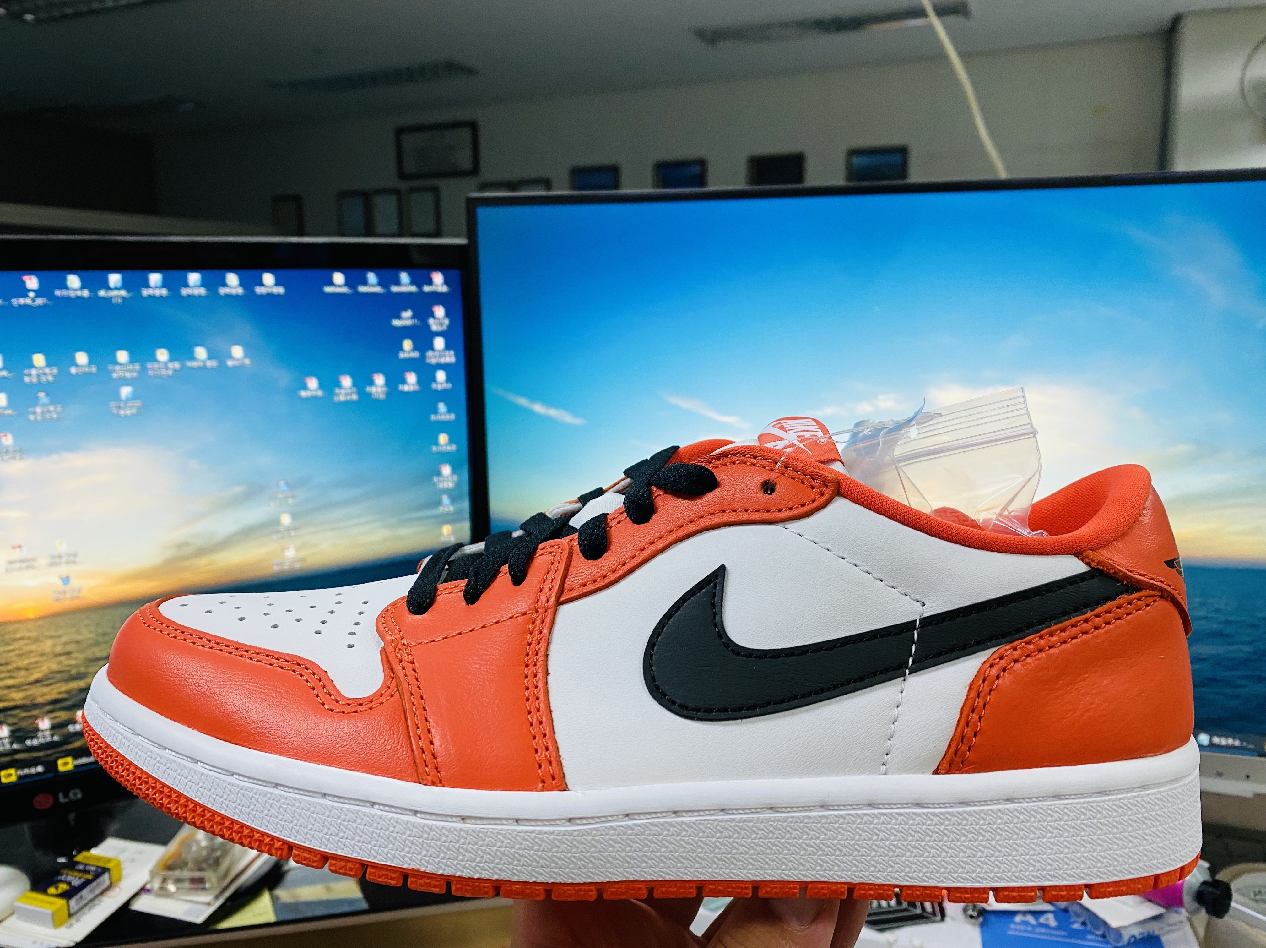 Jordan 1 Low OG Starfish 착용 스타일