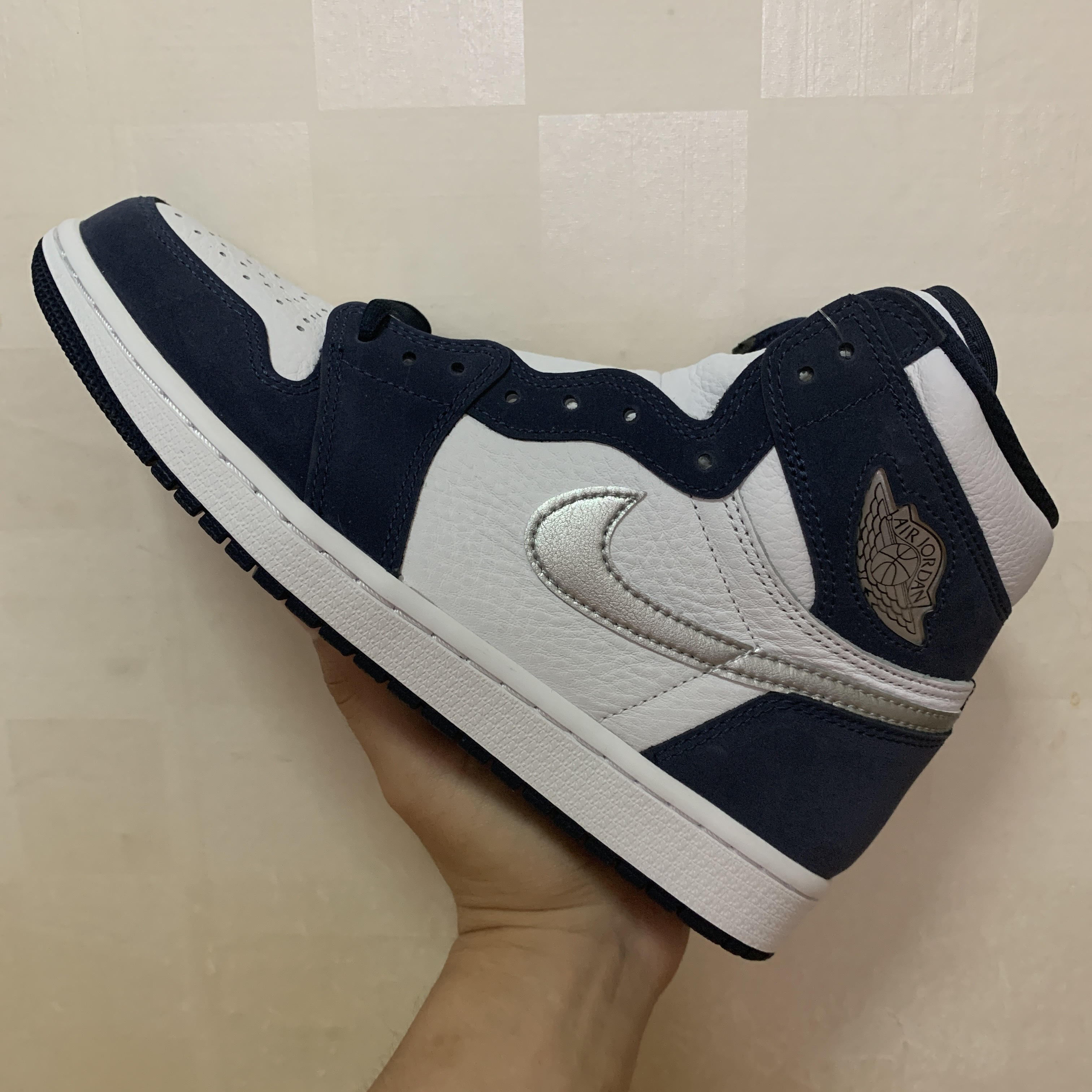 Nike x Sacai x Fragment LDWaffle Light Smoke Grey, Jordan 1 Retro High OG CO.JP Midnight Navy 착용 스타일 - 2