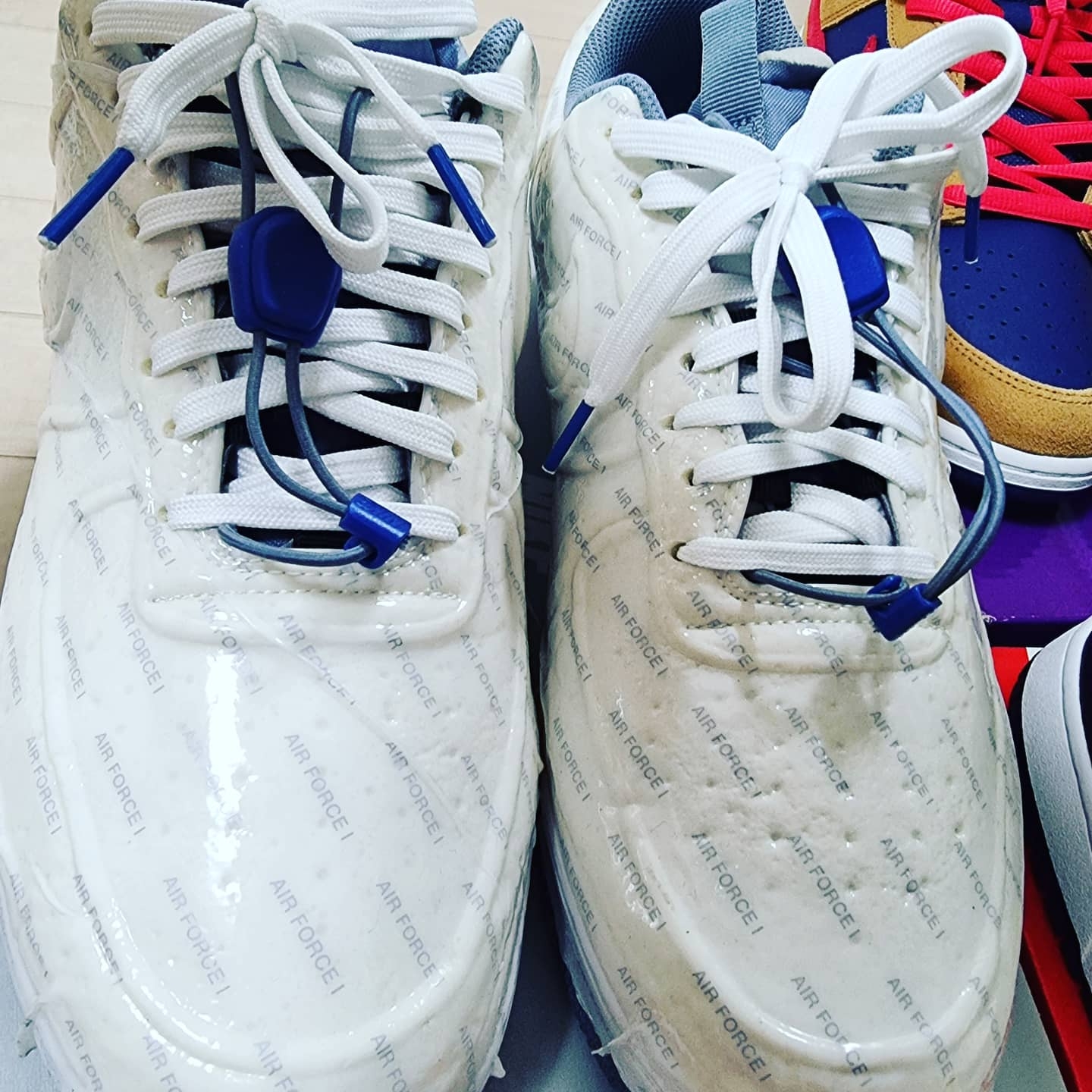 Nike Air Force 1 Low Experimental Postal Ghost 착용 스타일 - 3