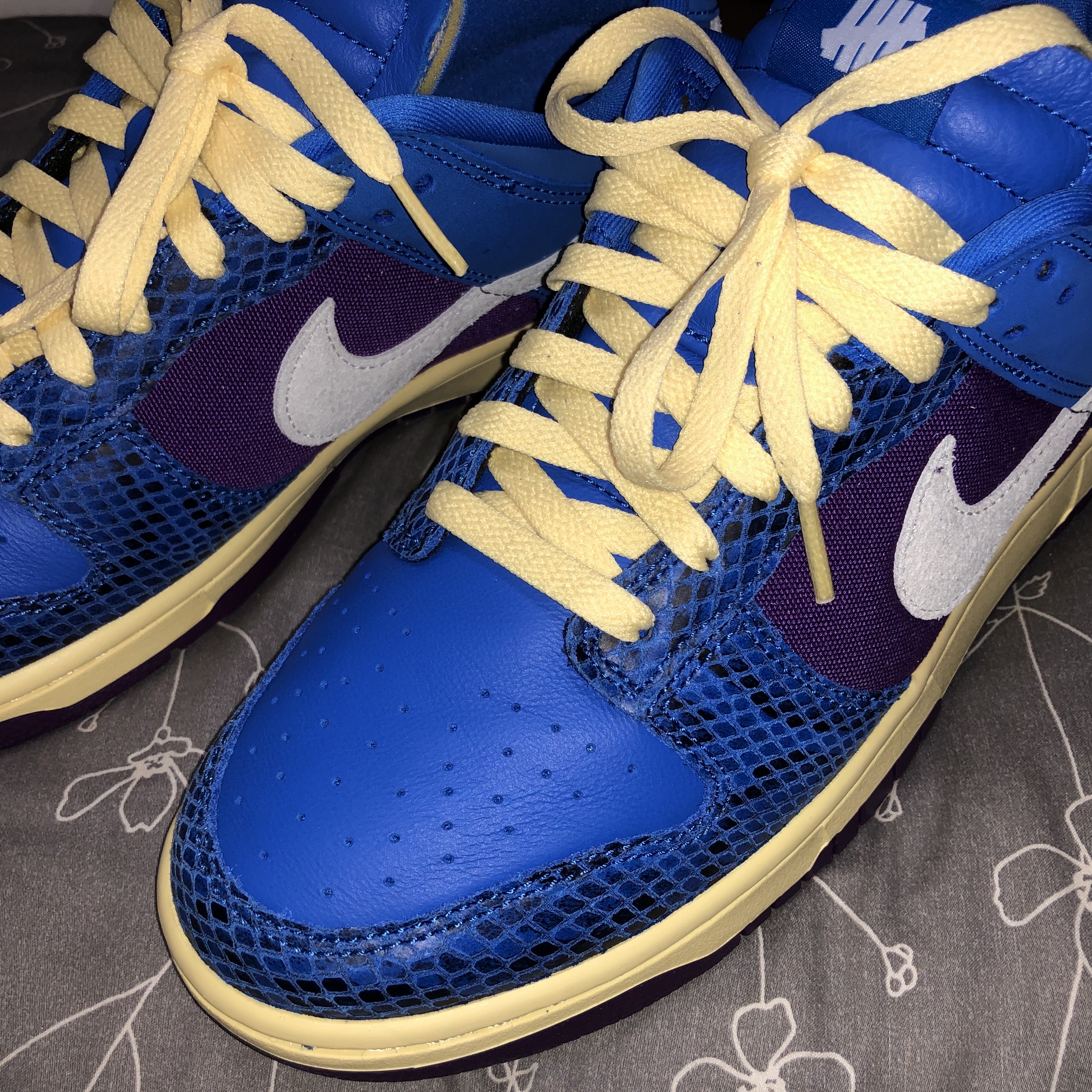 Nike x Undefeated Dunk Low SP 5 On It, Nike x Undefeated Air Force 1 Low SP 5 On It 착용 스타일 - 3