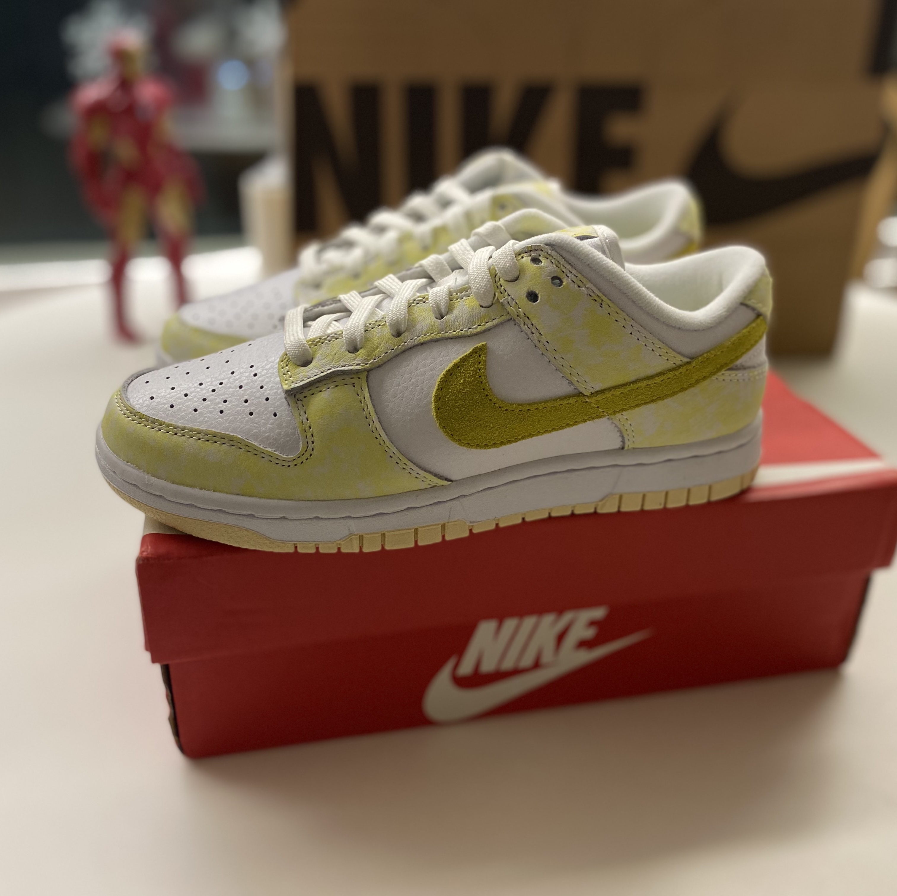 (W) Nike Dunk Low Yellow Strike 착용 스타일 - 2