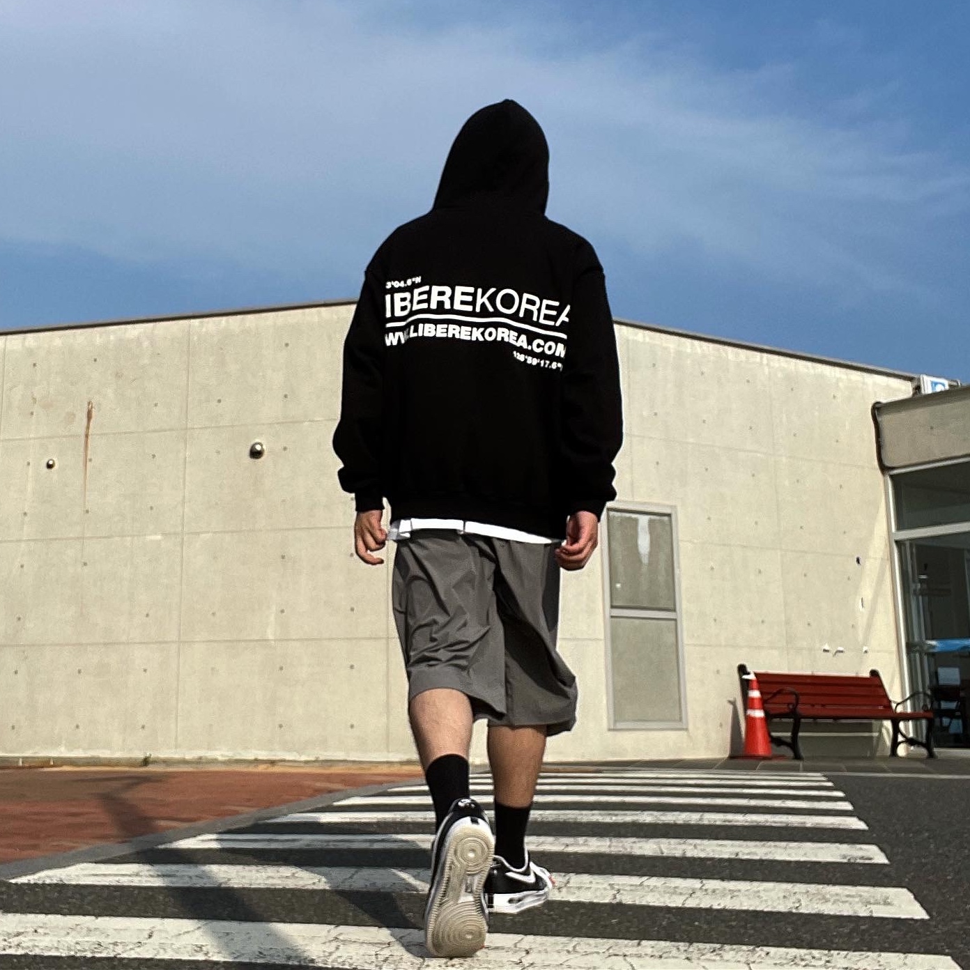 Nike x Peaceminusone Air Force 1 Low Para-Noise, Nike x Stussy Cuff Beanie Black 착용 스타일 - 1