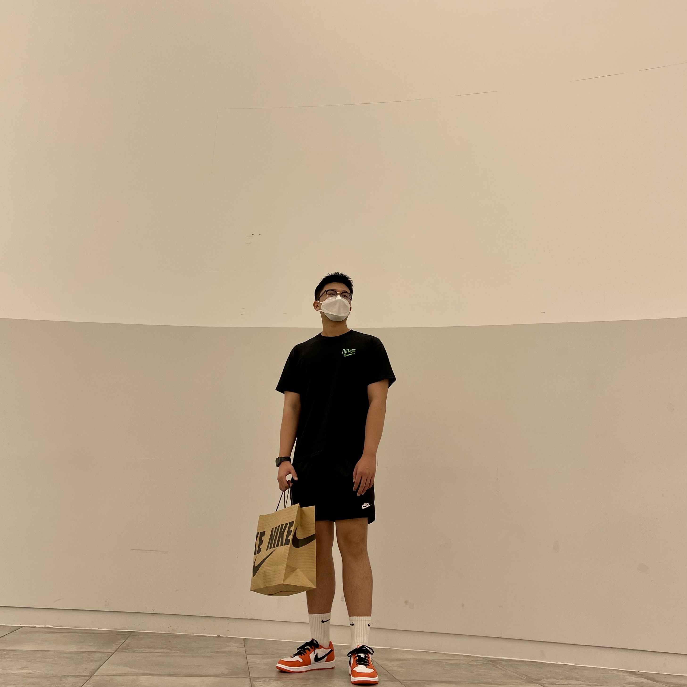Jordan 1 Low OG Starfish 착용 스타일