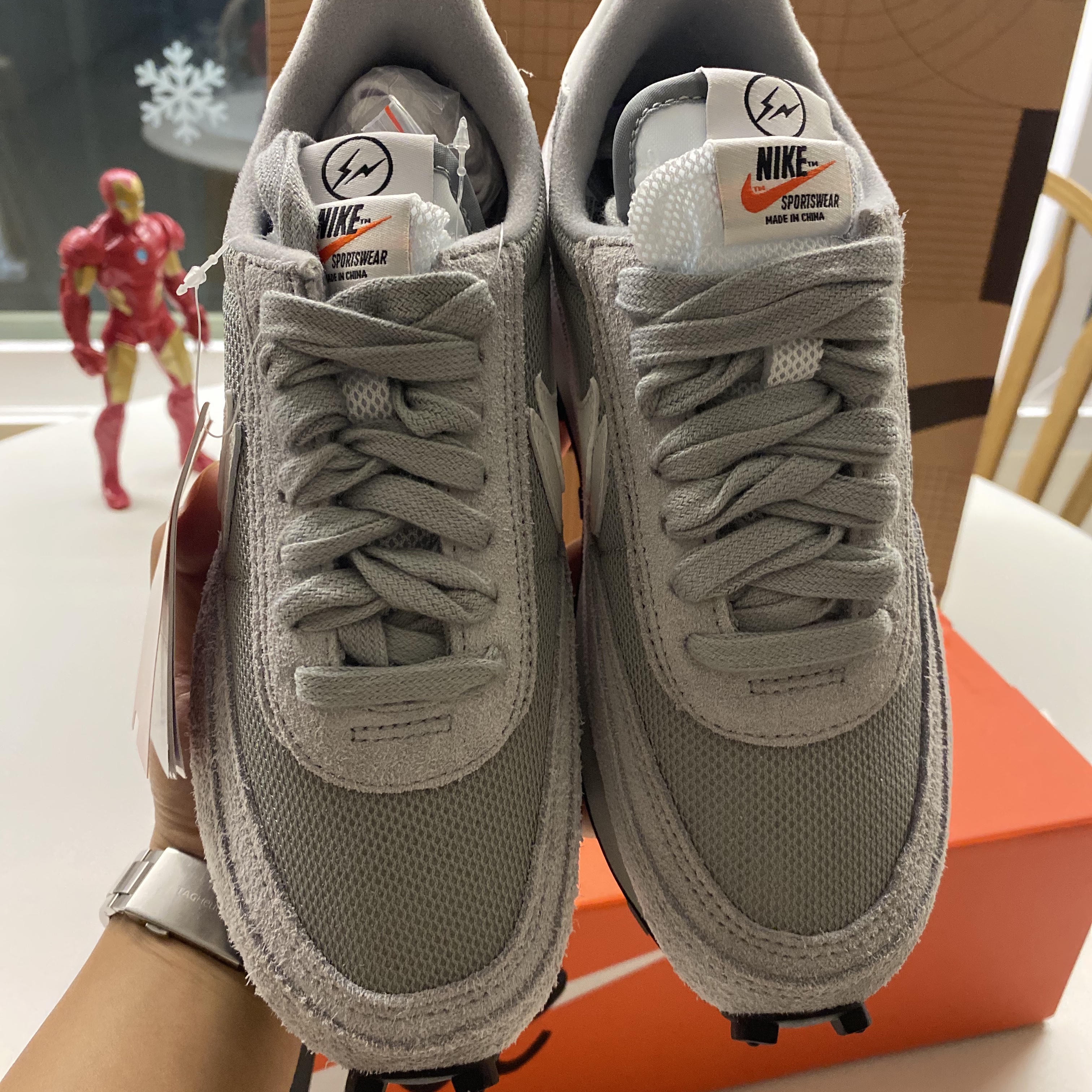 Nike x Sacai x Fragment LDWaffle Light Smoke Grey 착용 스타일 - 4