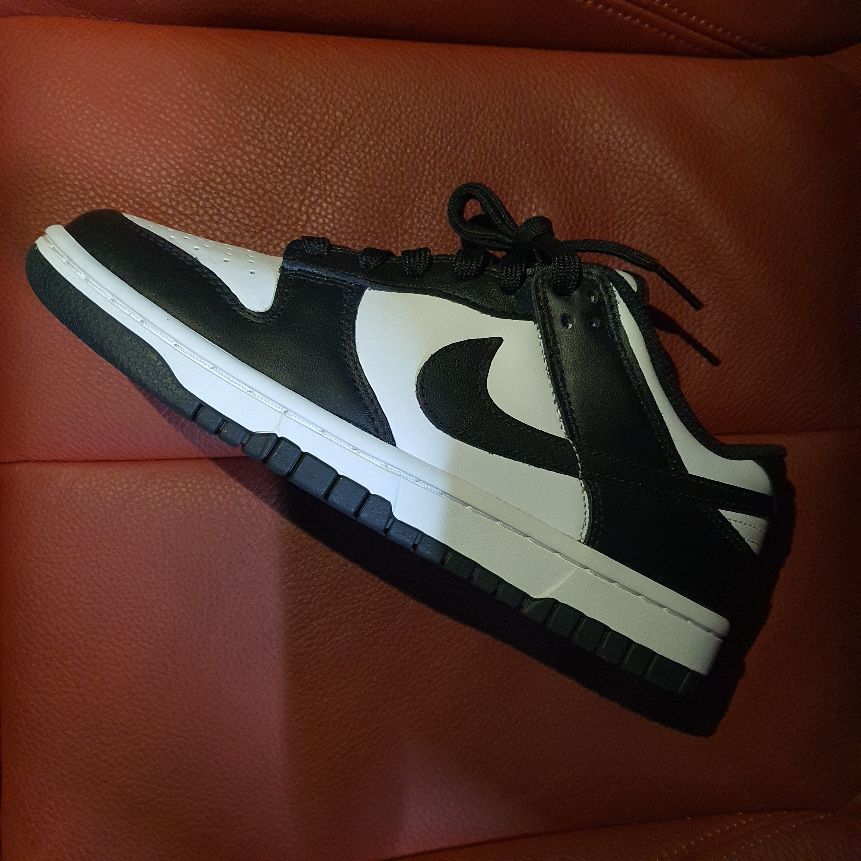 (W) Nike Dunk Low Black 착용 스타일