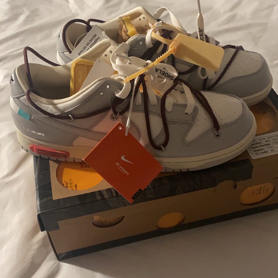 Nike x Off-White Dunk Low The 50 - Lot 46, Nike Dunk Low Retro Championship Red 착용 스타일 - 1