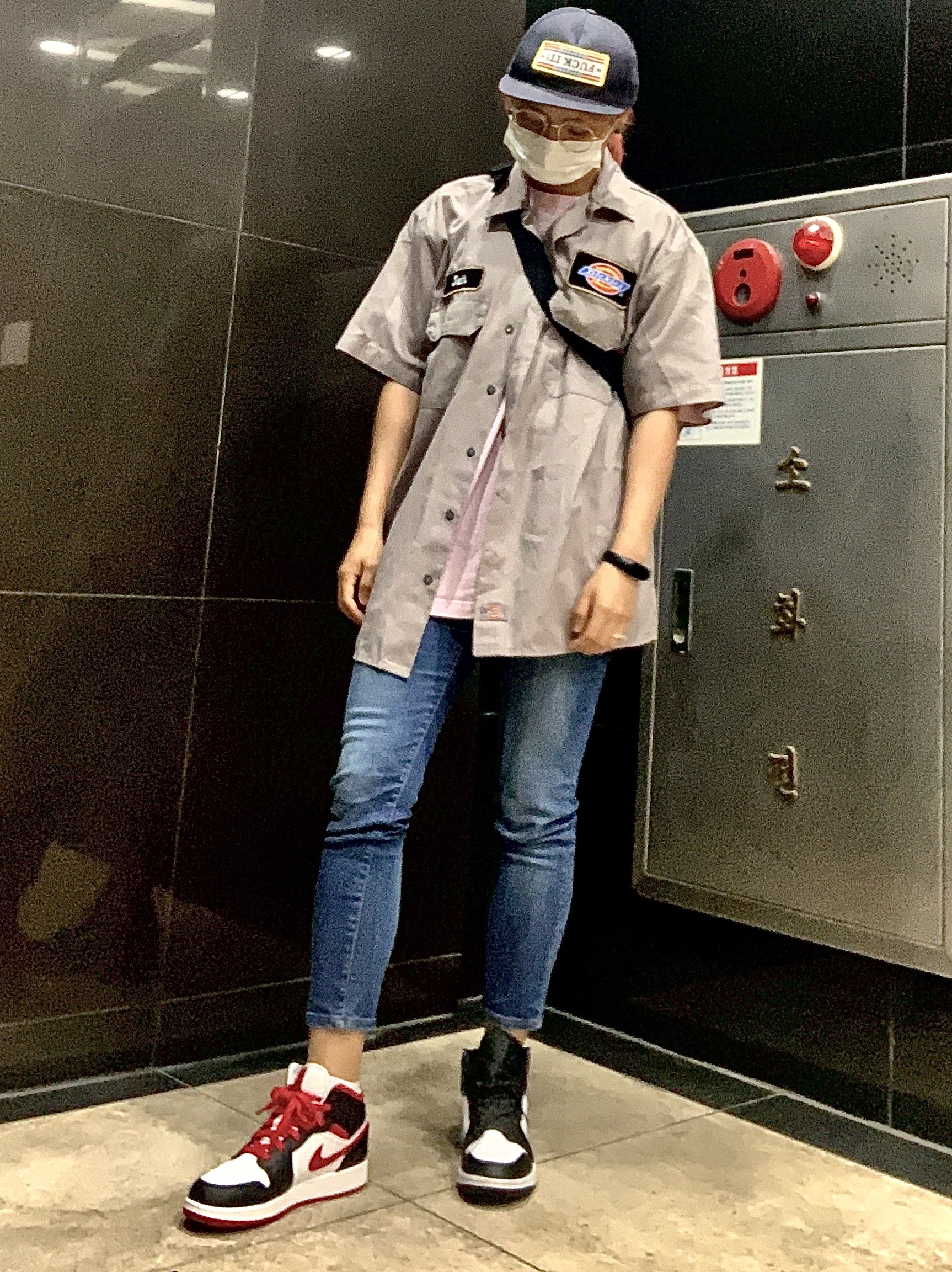 Jordan 1 Mid Gym Red Black White, Jordan 1 Mid Racer Blue ์ฐฉ์ฉ ์คํ์ผ - 1