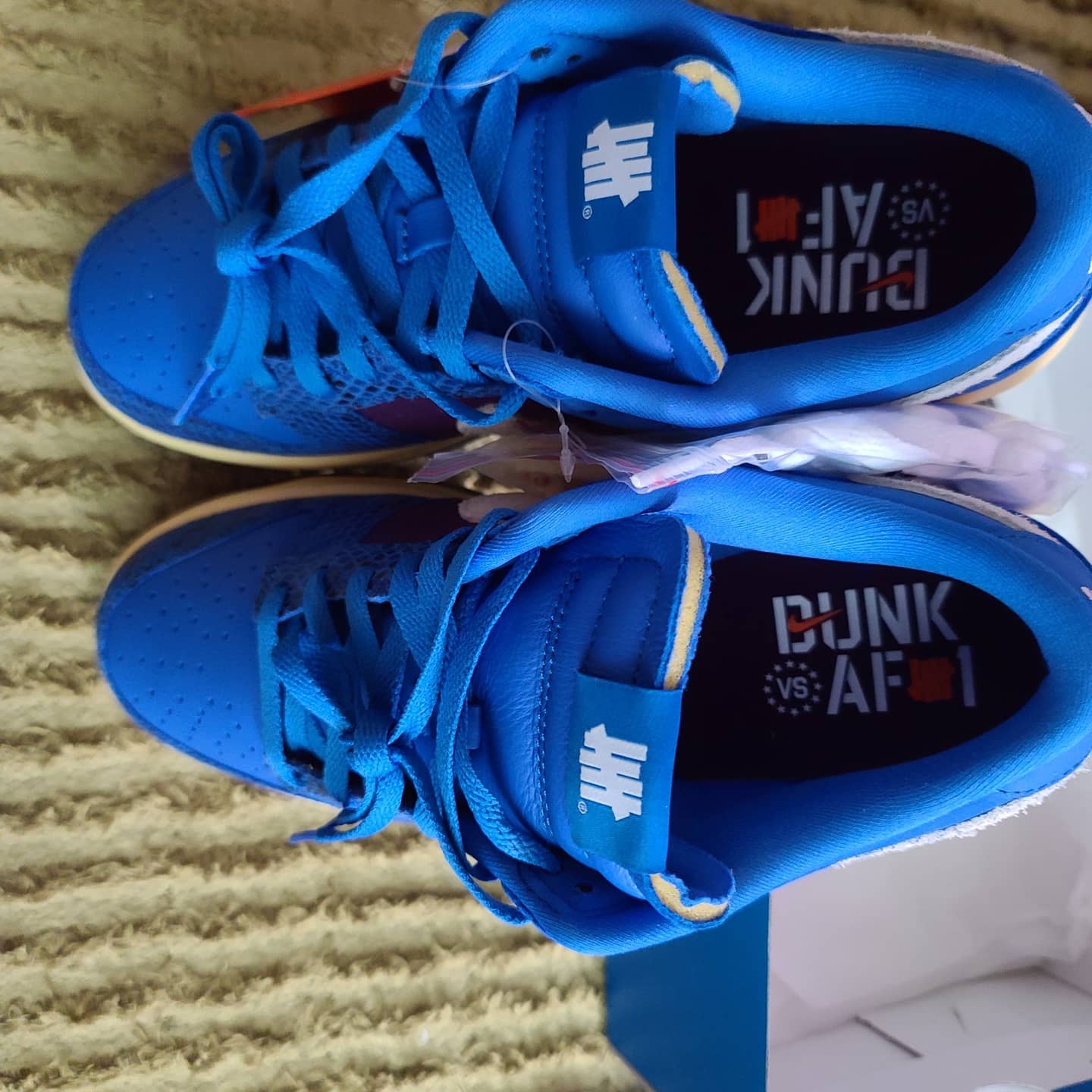 Nike x Undefeated Dunk Low SP 5 On It 착용 스타일 - 2