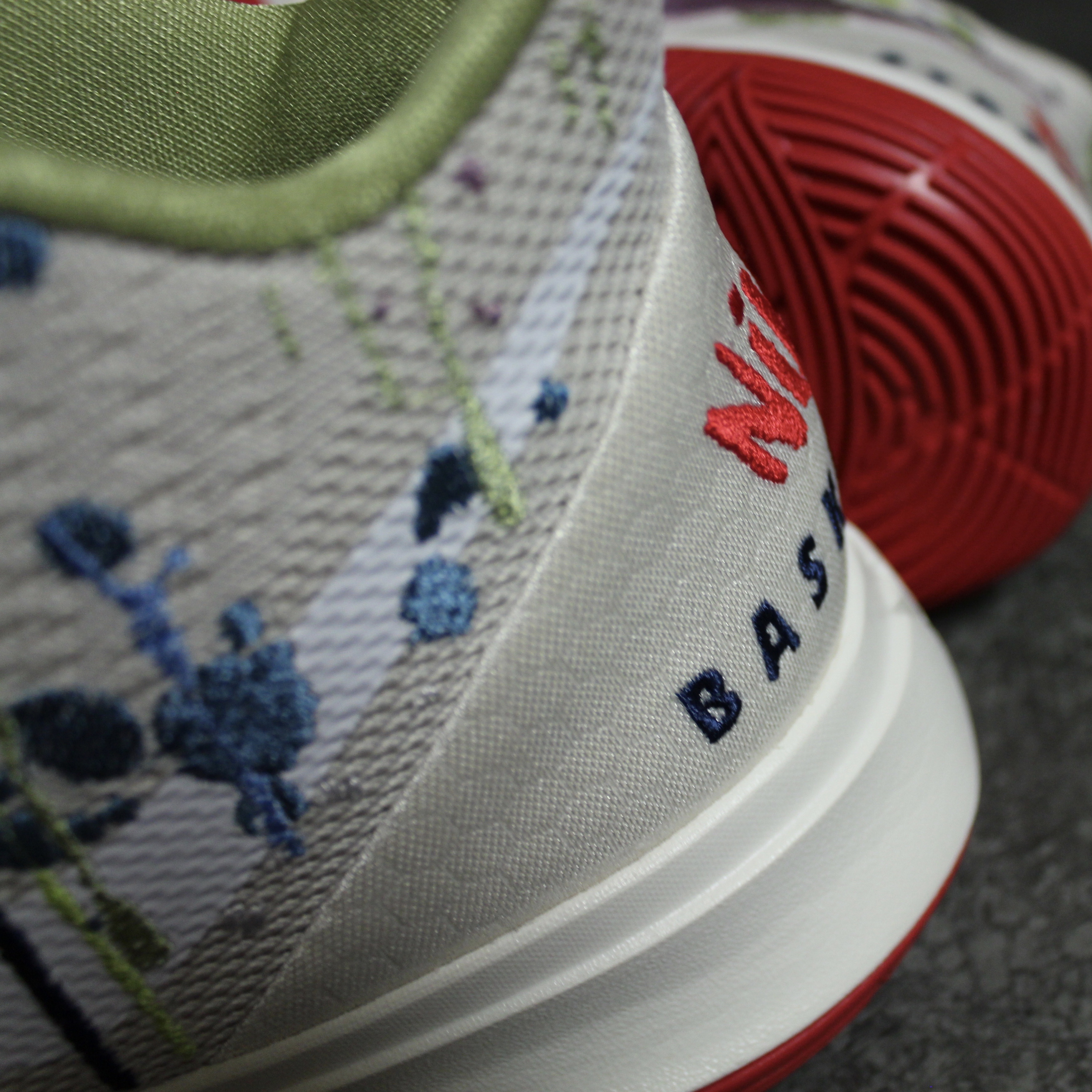Nike x Bandulu Kyrie 5 착용 스타일 - 4