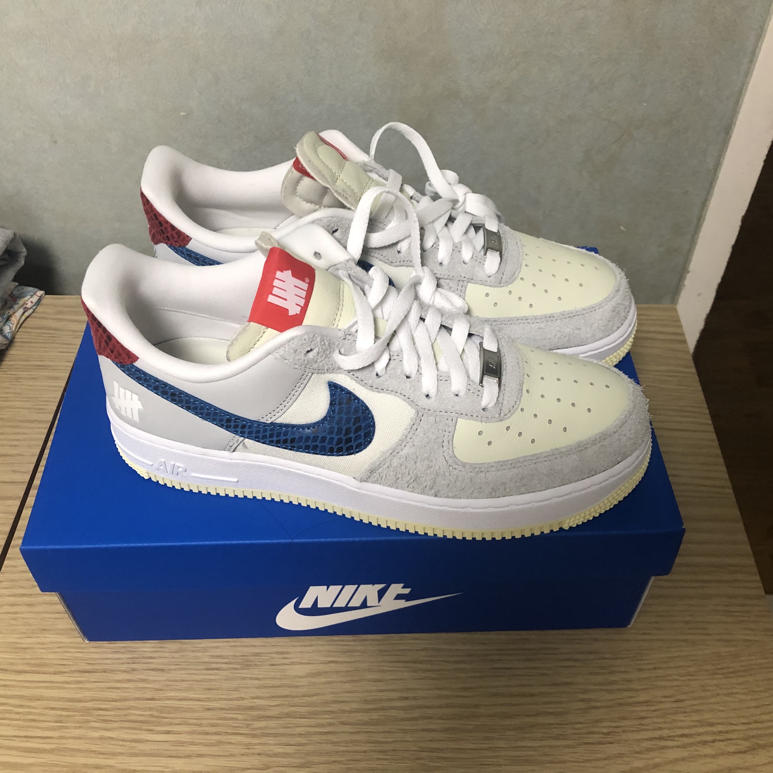 Nike x Undefeated Air Force 1 Low SP 5 On It 착용 스타일