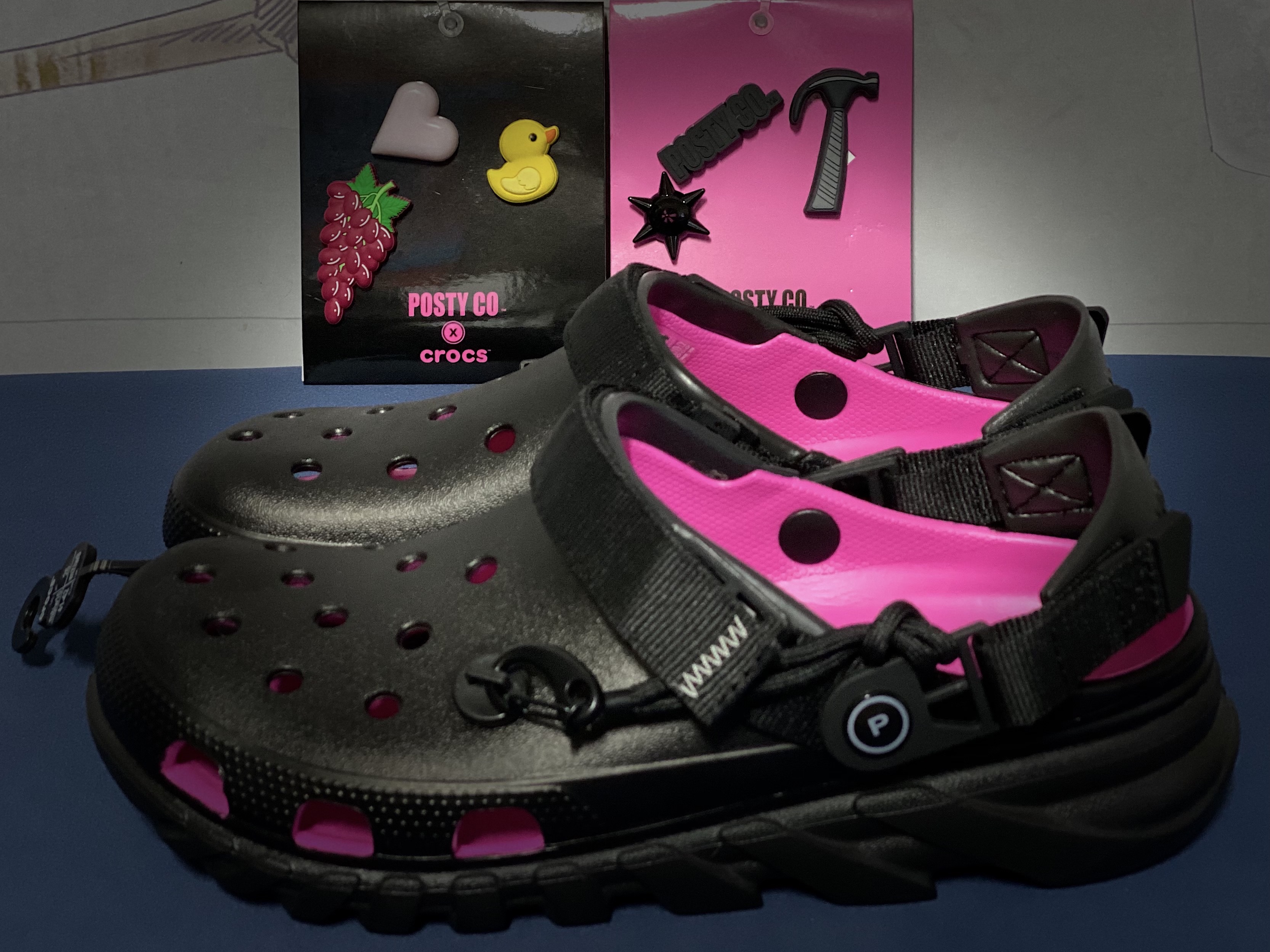 Crocs x Post Malone Duet Max Clog Black 착용 스타일 - 1