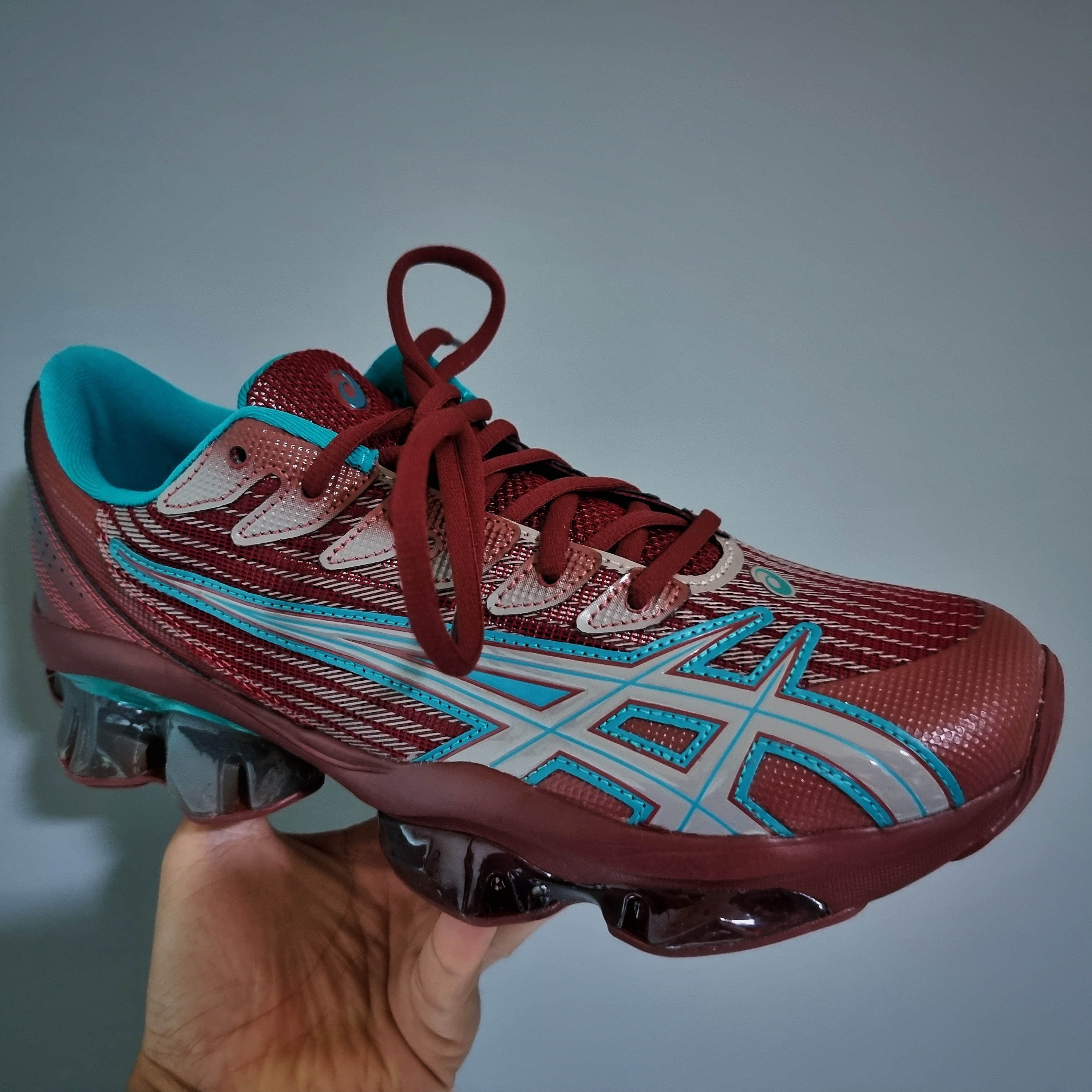 Asics x Kiko Kostadinov Gel-Quantum Levitrack Fired Brick 착용 스타일