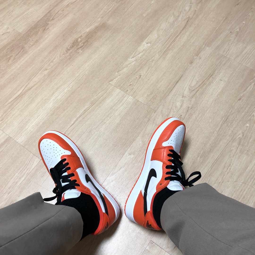 Jordan 1 Low OG Starfish 착용 스타일