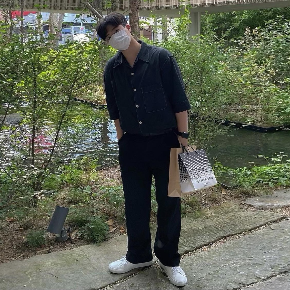 Common Projects Original Achilles Low White 착용 스타일 - 2