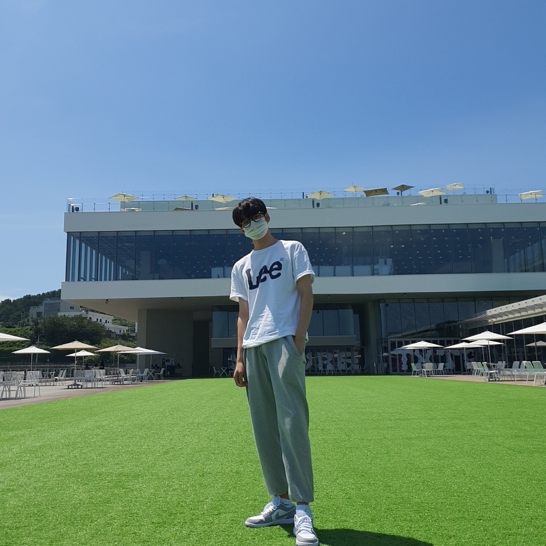 (W) Jordan 1 Low White Wolf Grey 착용 스타일