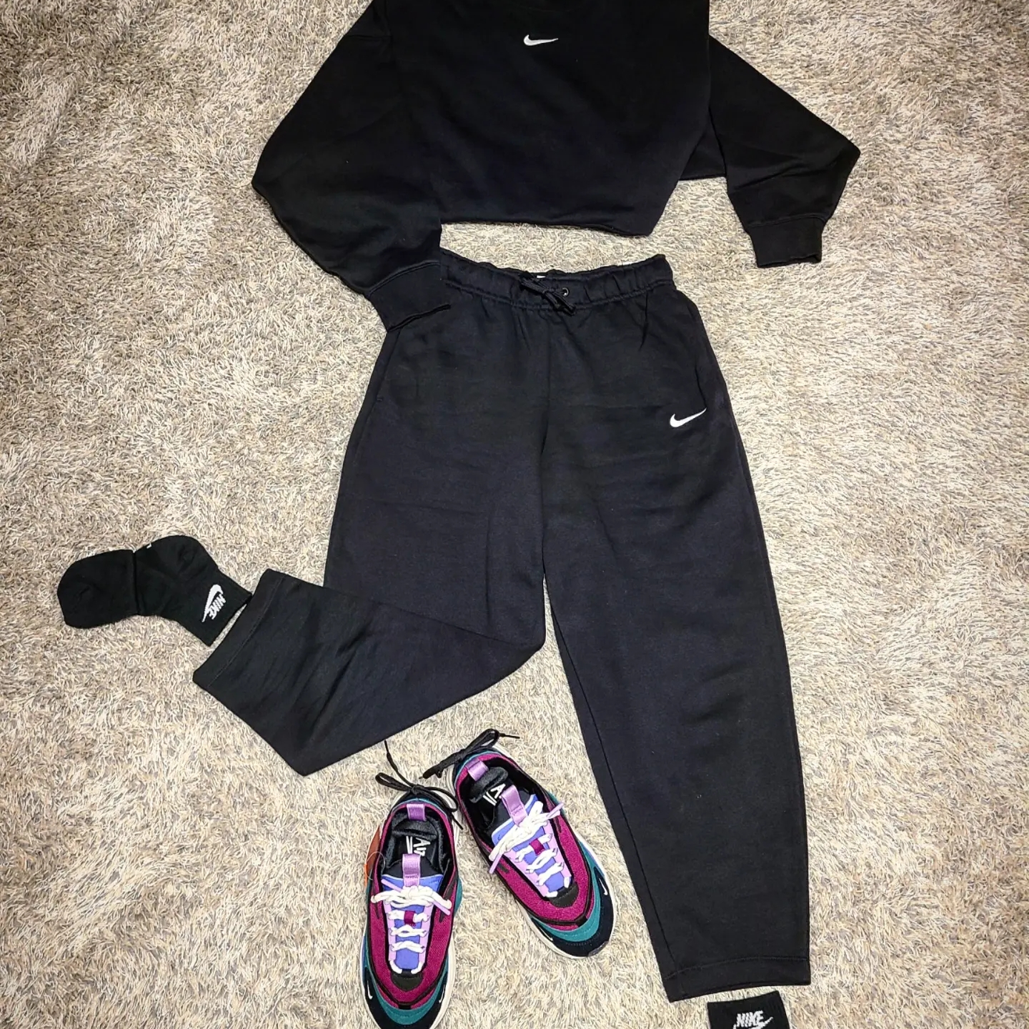 (W) Nike Air Max Furyosa Night Green 착용 스타일 - 5