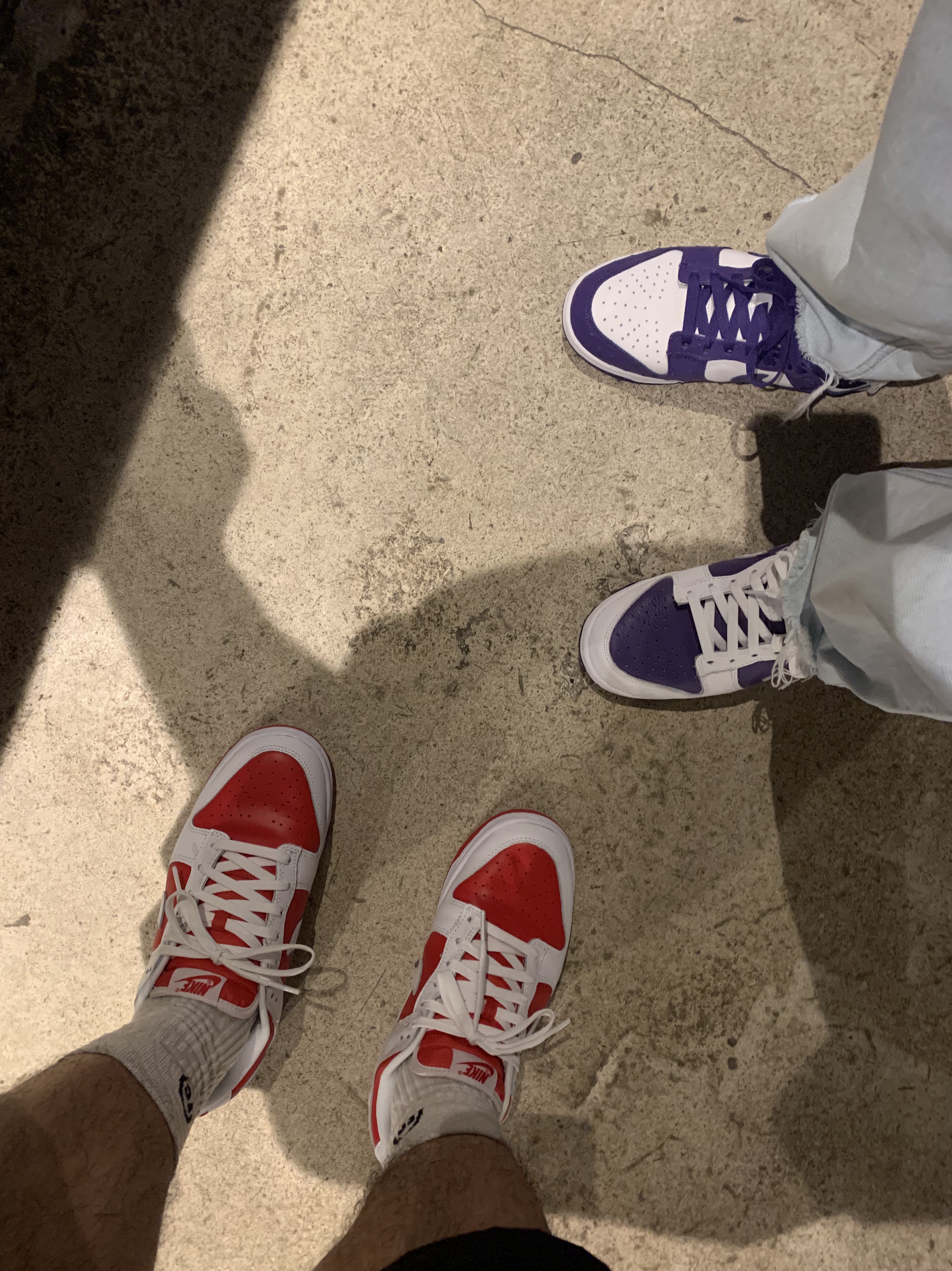 (W) Nike Dunk Low SE Flip, Nike Dunk Low Retro Championship Red 착용 스타일 - 1