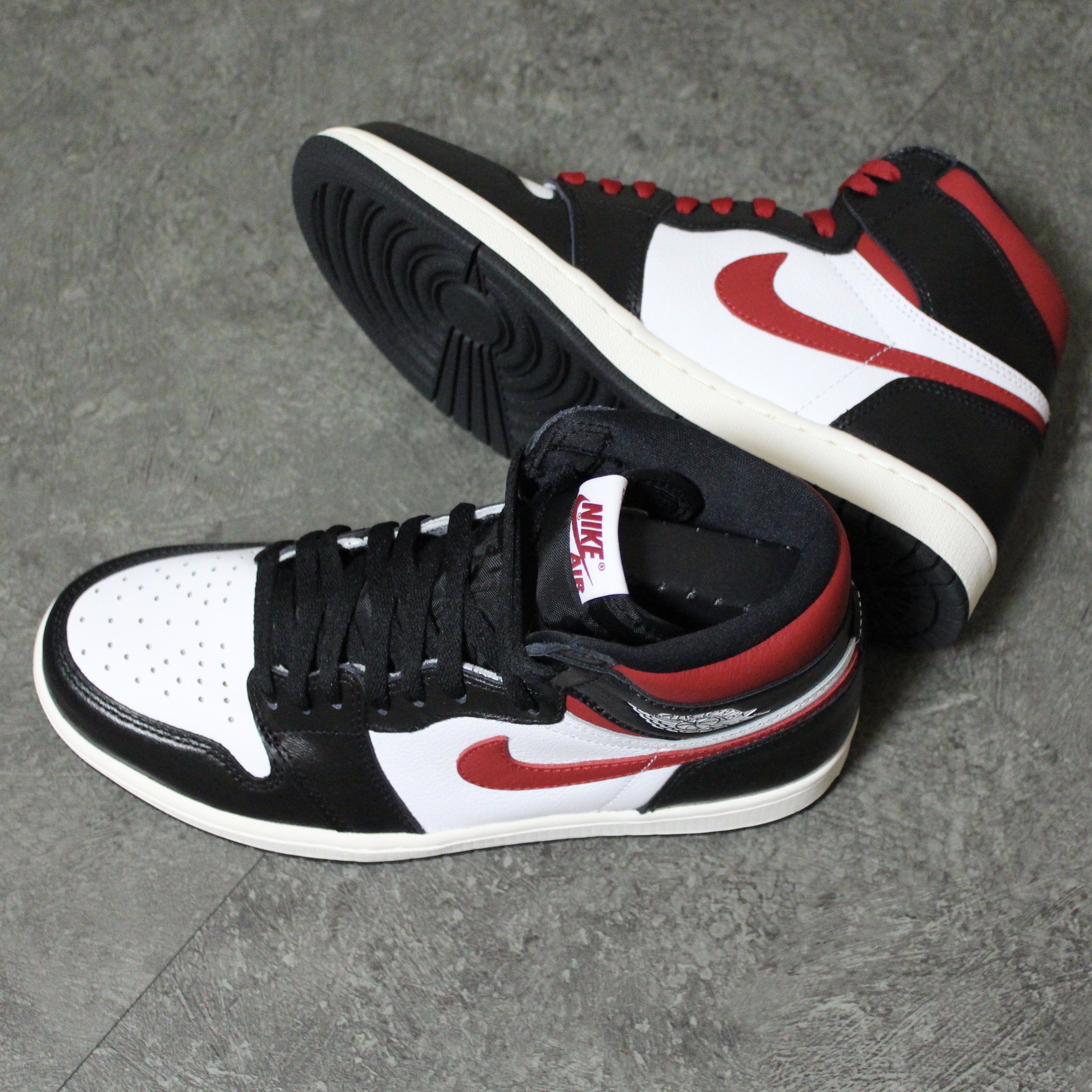 Jordan 1 Retro High OG Gym Red 착용 스타일 - 3