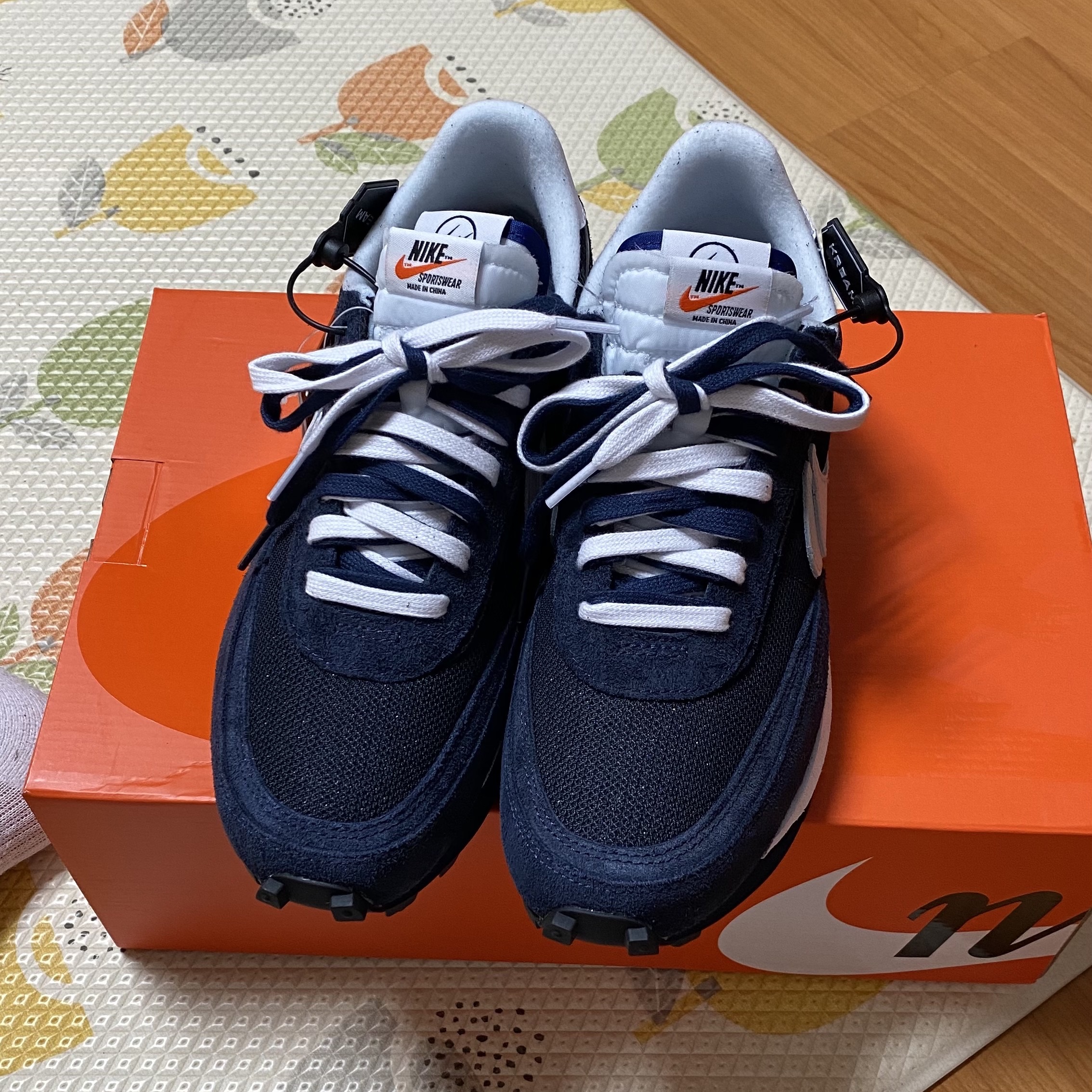 Nike x Sacai x Fragment LDWaffle Blackened Blue 착용 스타일