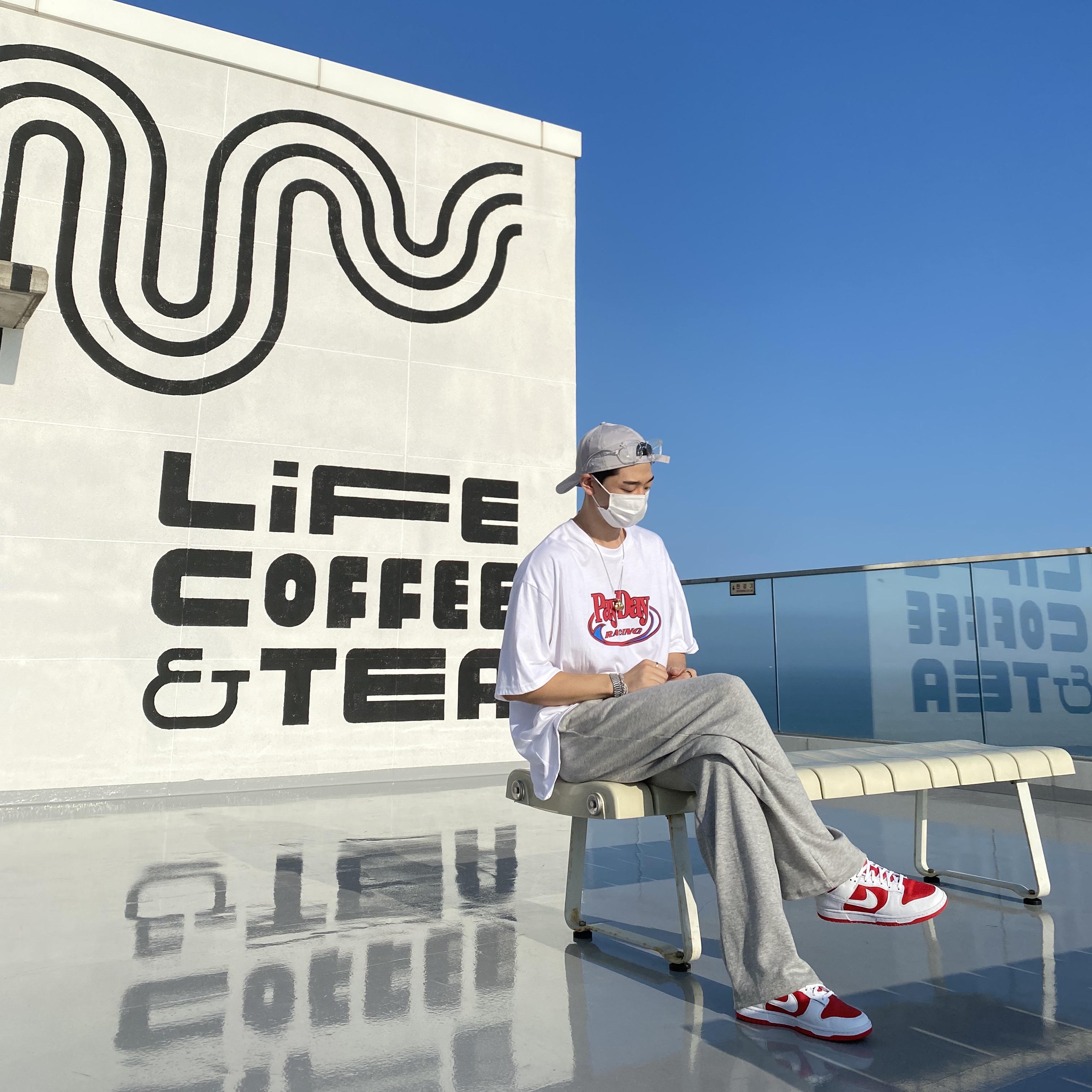 Nike Dunk Low Retro Championship Red 착용 스타일 - 5