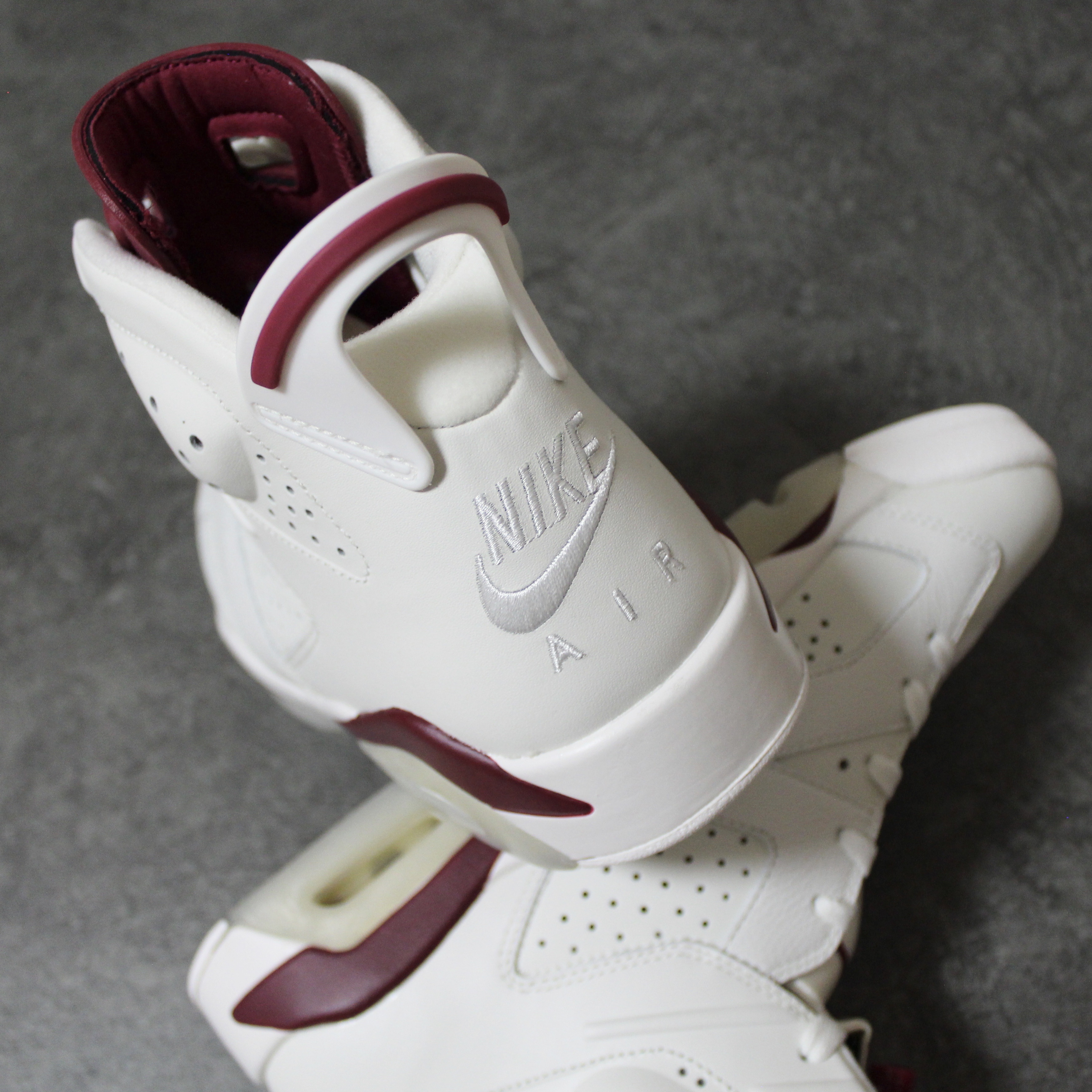 Jordan 6 Retro Maroon 2015 착용 스타일 - 4