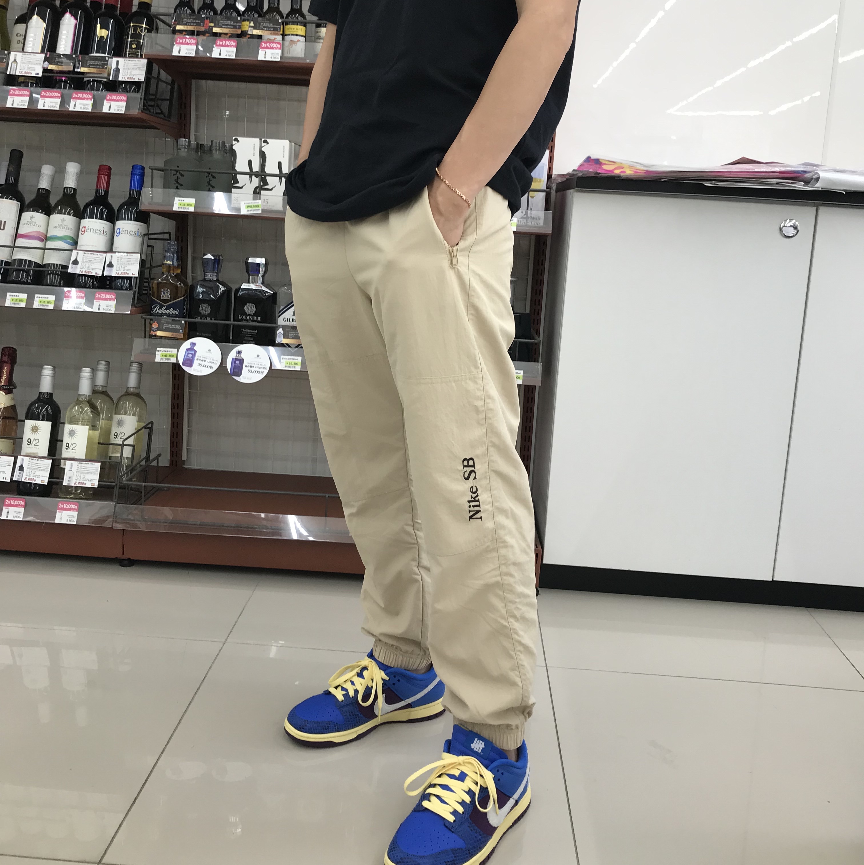 Nike x Undefeated Dunk Low SP 5 On It 착용 스타일